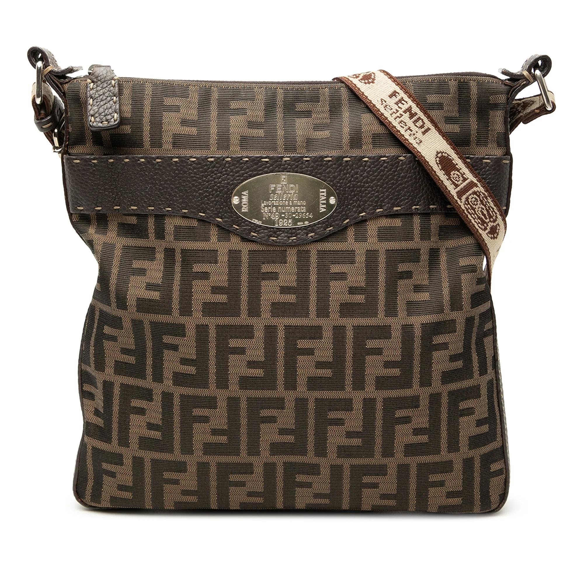 Pocket leather crossbody bag