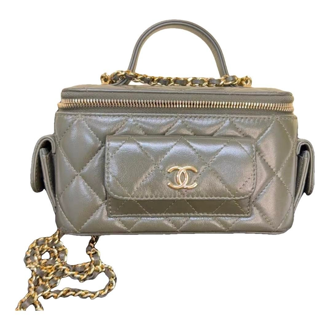 Leather crossbody bag
