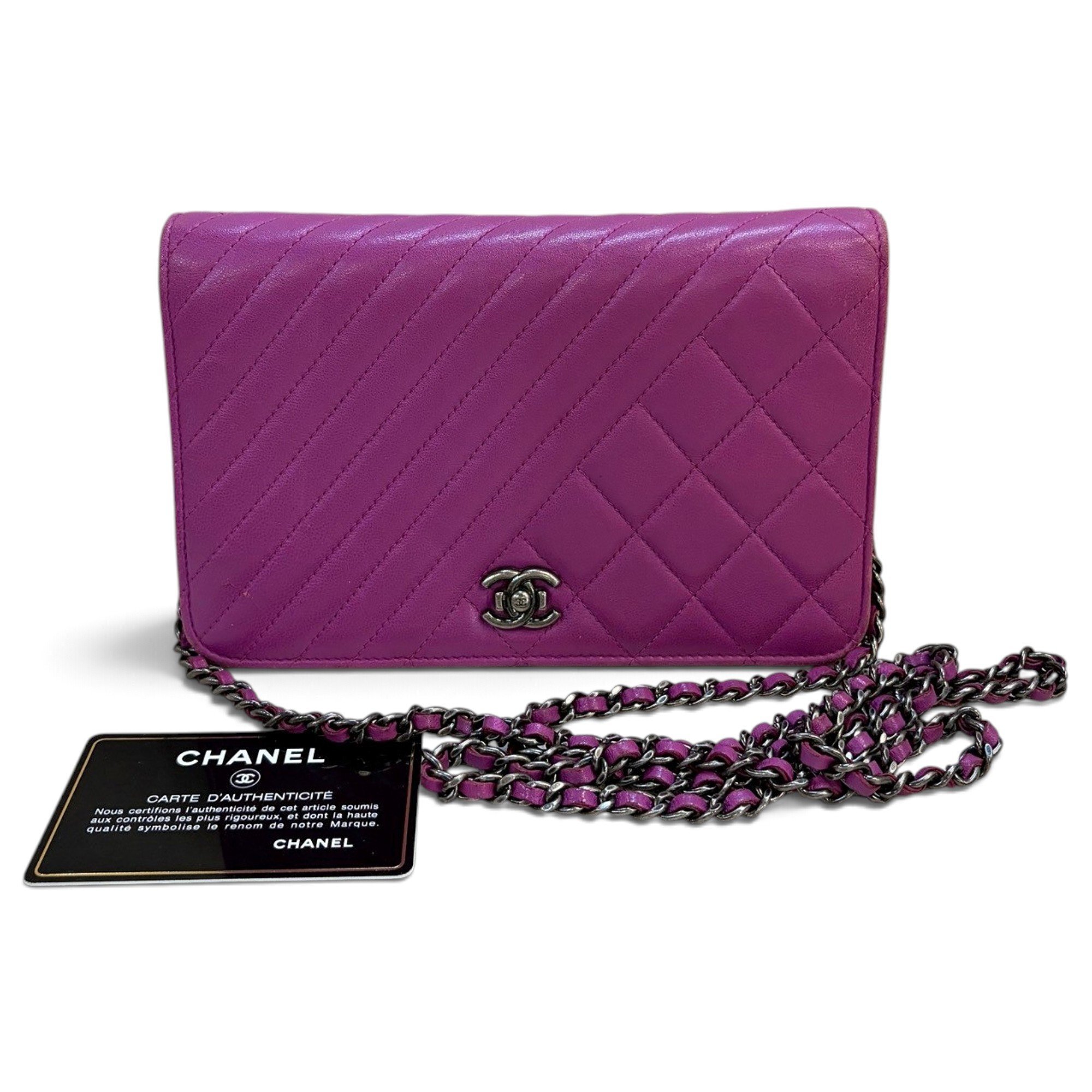 Trendy CC Wallet on Chain leather crossbody bag
