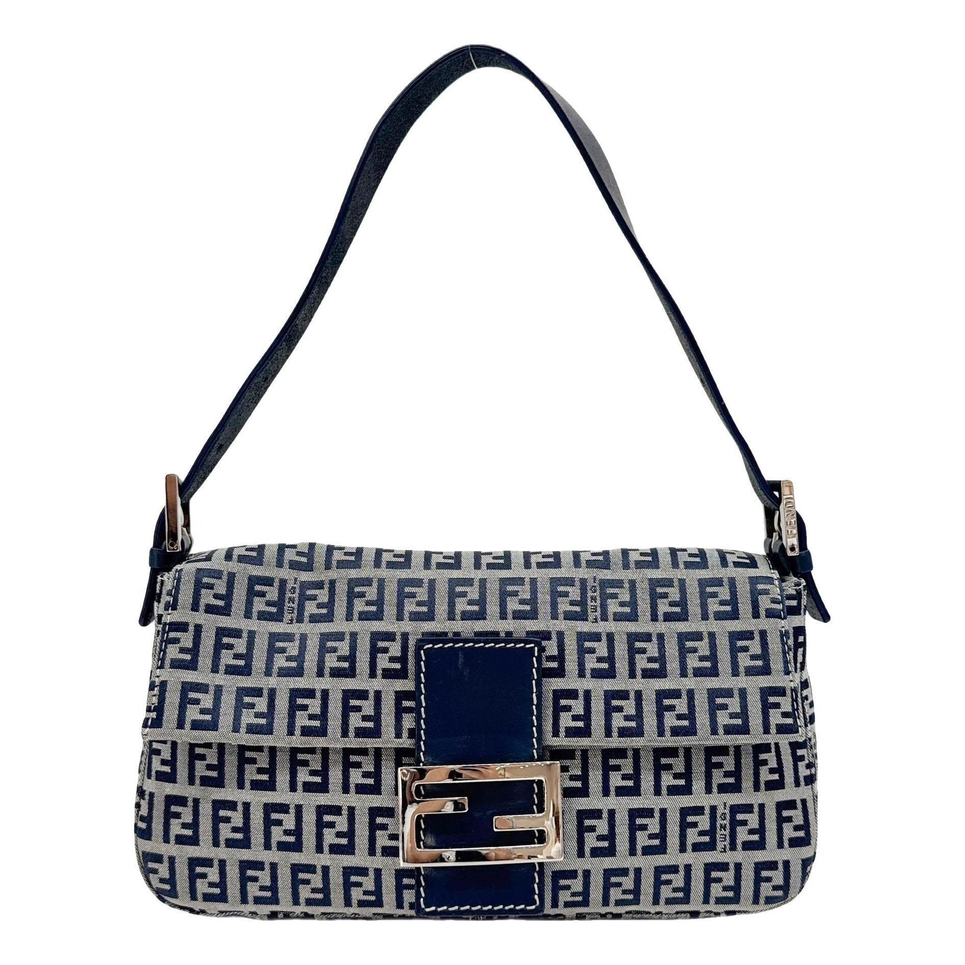 Baguette cloth handbag