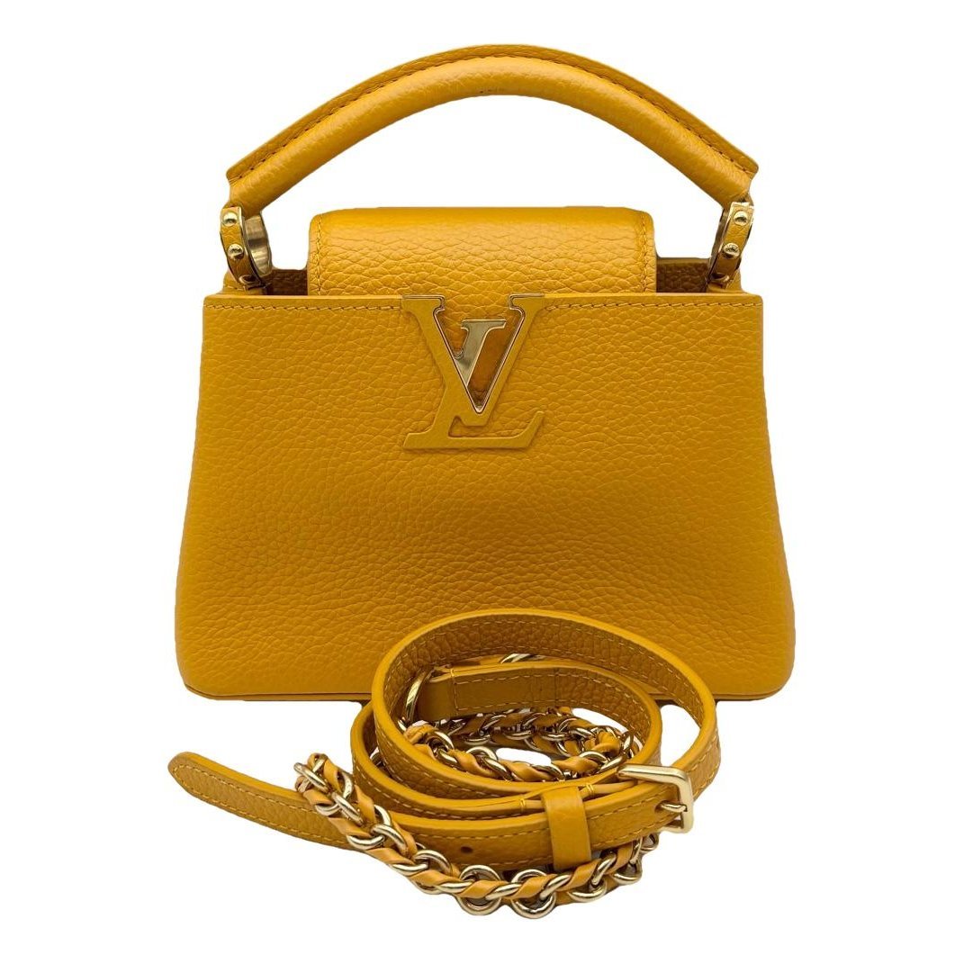 Capucines leather handbag