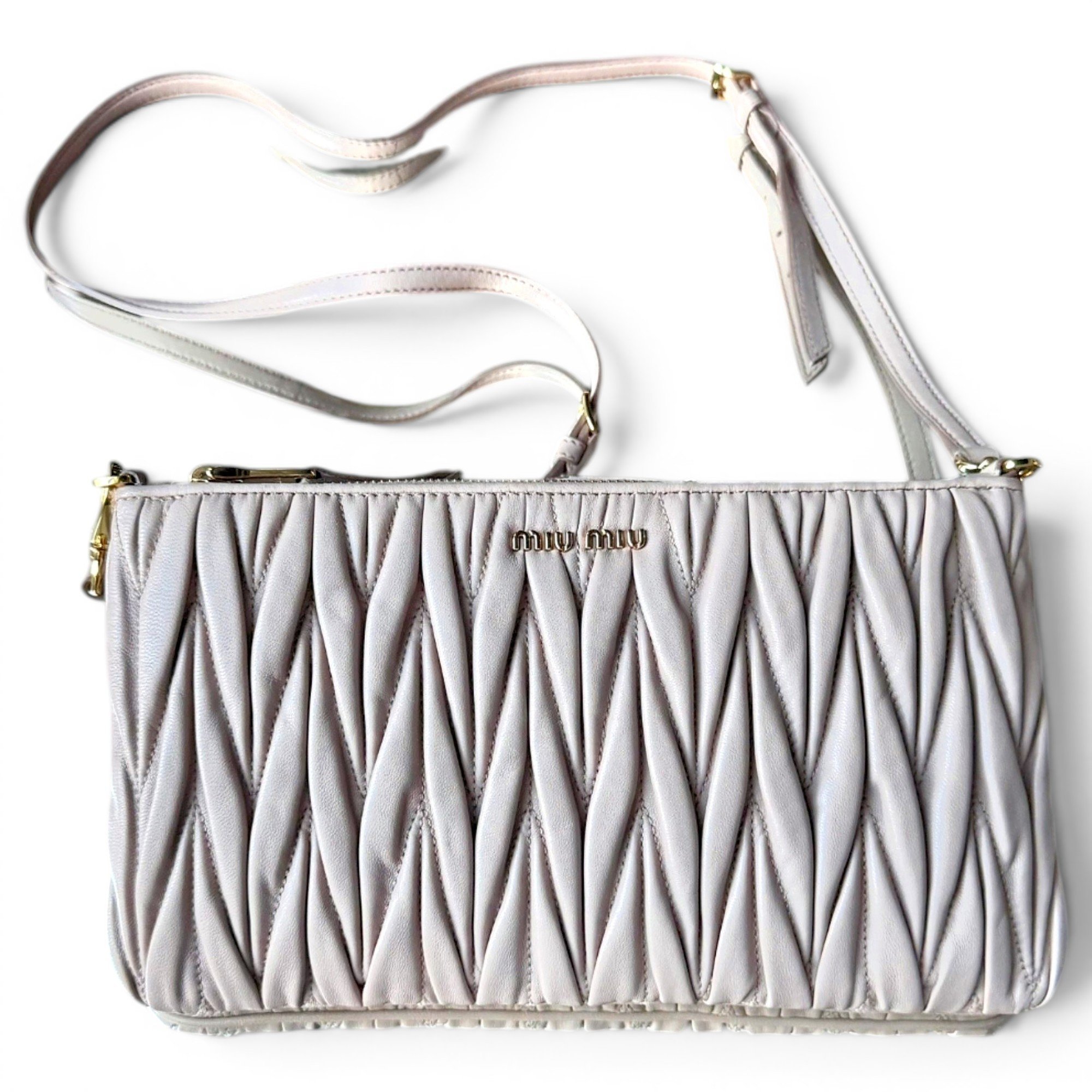 Matelassé leather crossbody bag