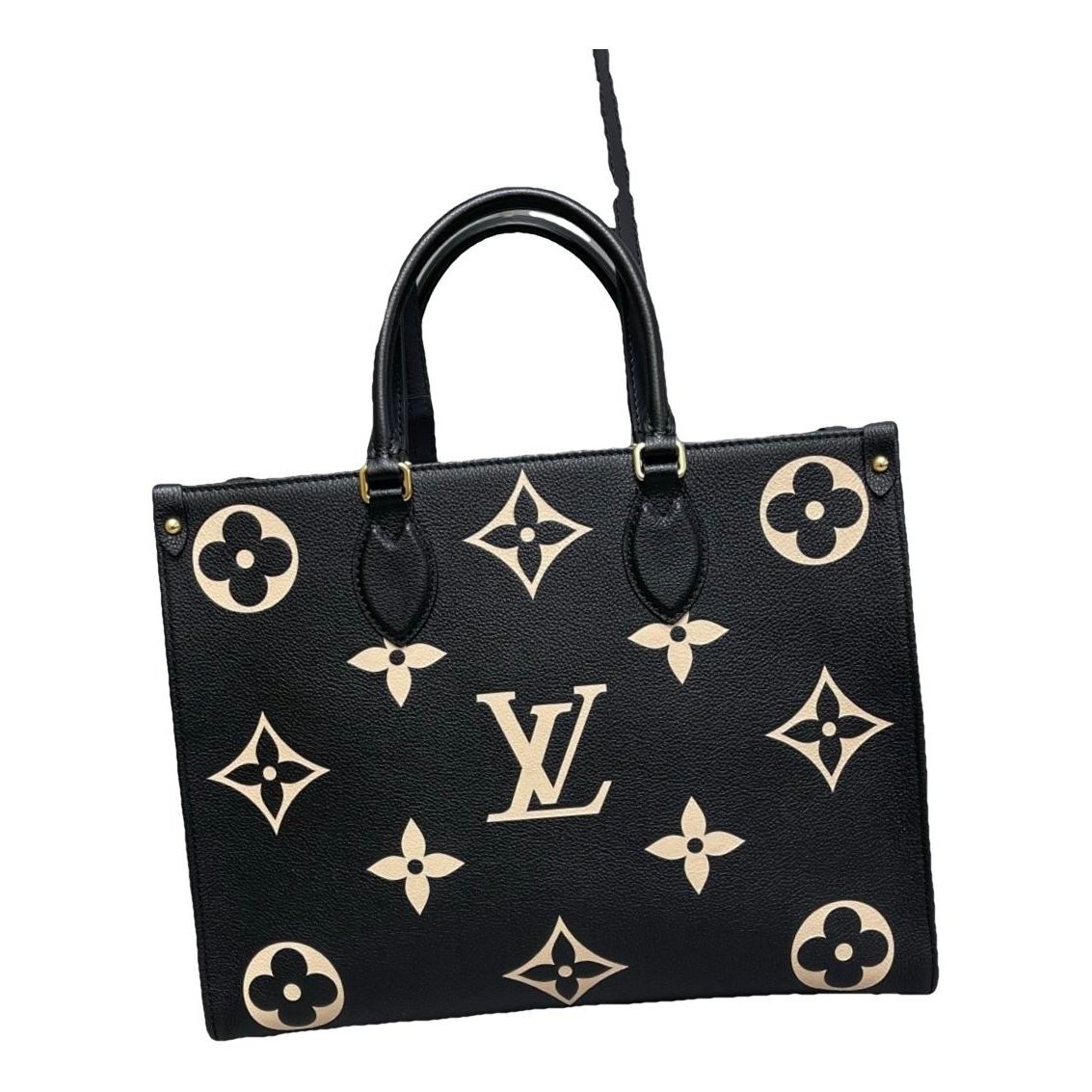 Onthego leather handbag