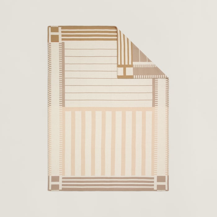 Avalon H Serif Blanket