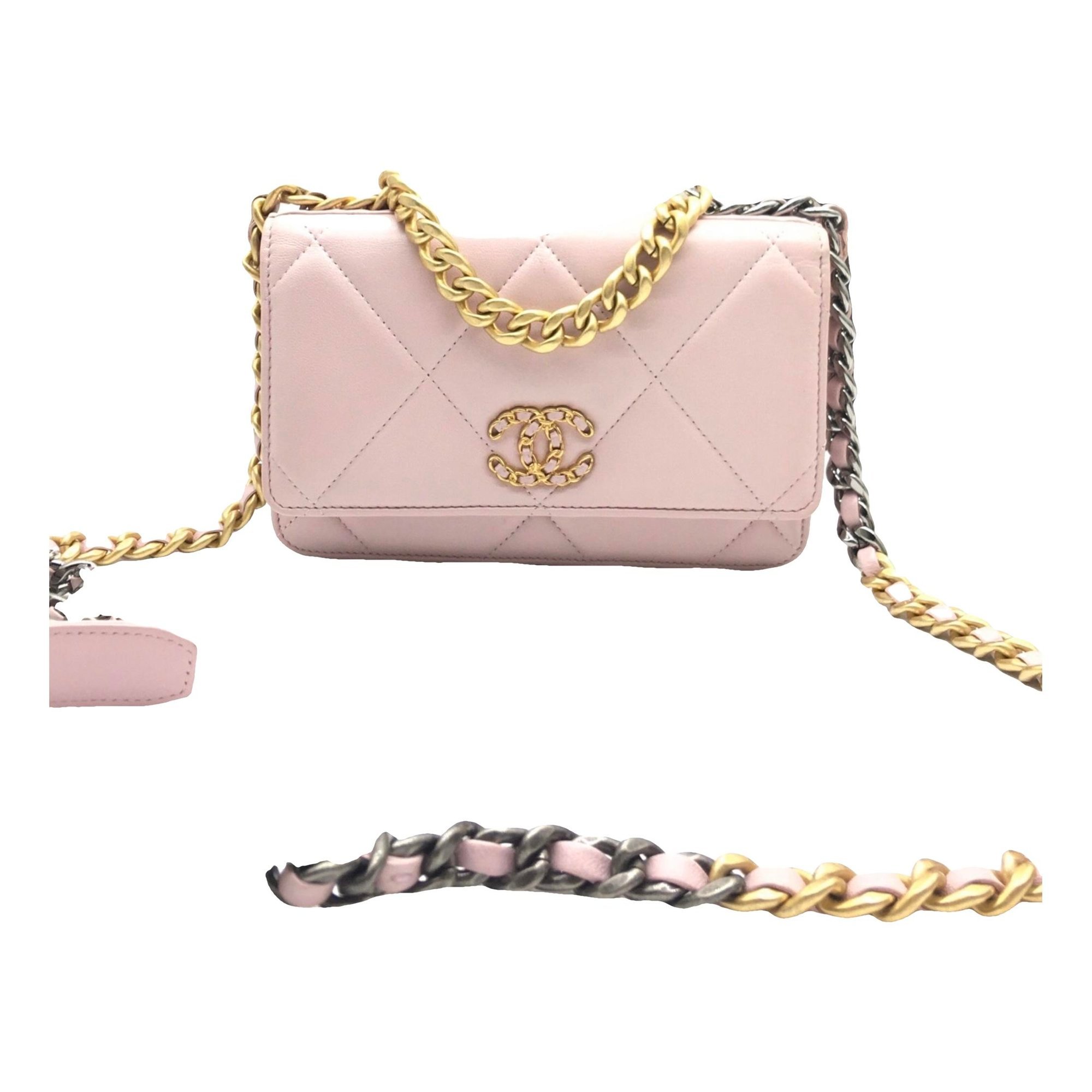 Wallet On Chain Chanel 19 leather handbag