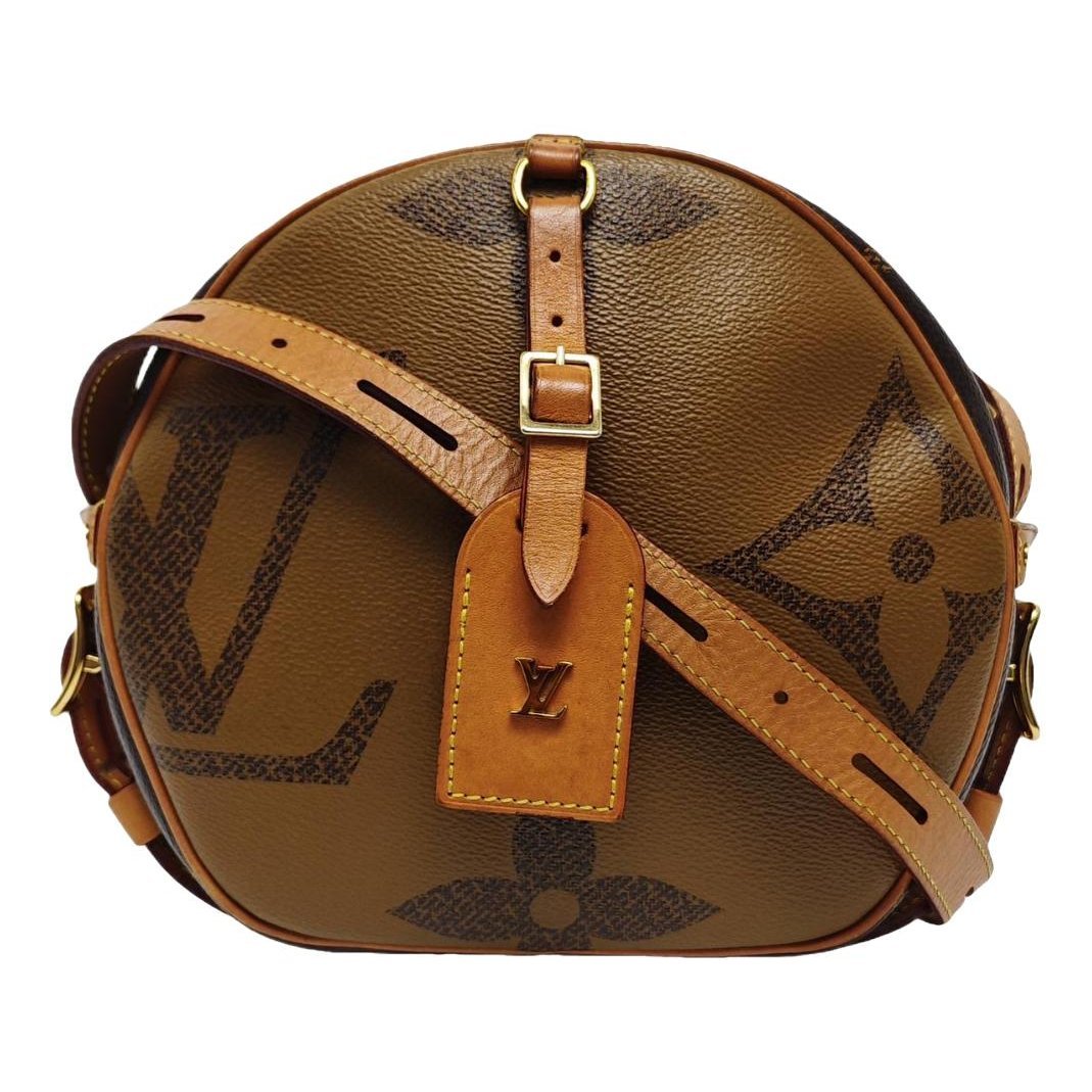 Boîte chapeau souple leather handbag