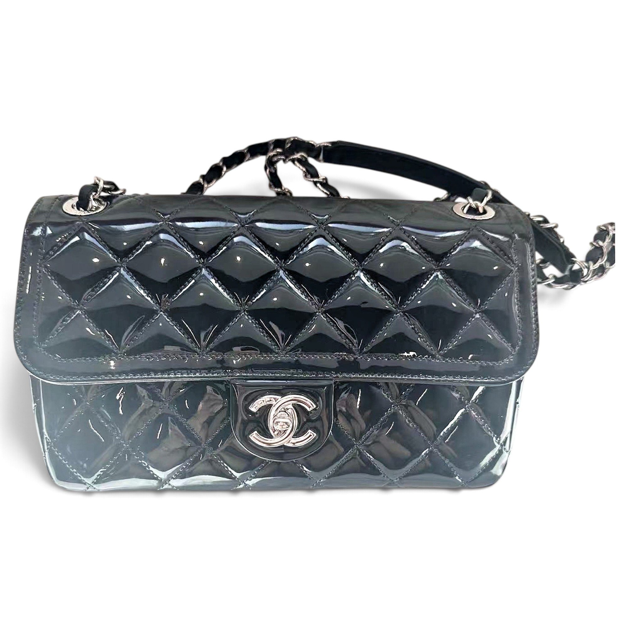 Timeless/Classique patent leather handbag