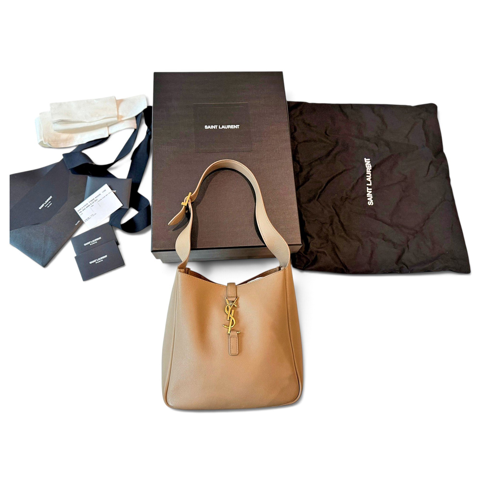 Le 5 à 7 leather handbag