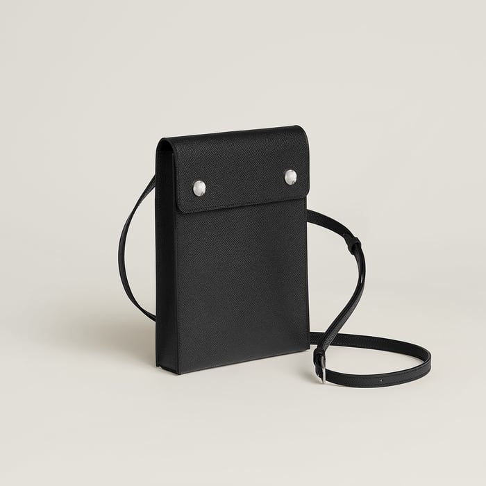 Noir Hermèsnap Vertical to Go Pouch