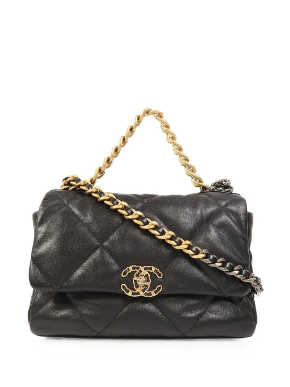 19 Flap shoulder bag