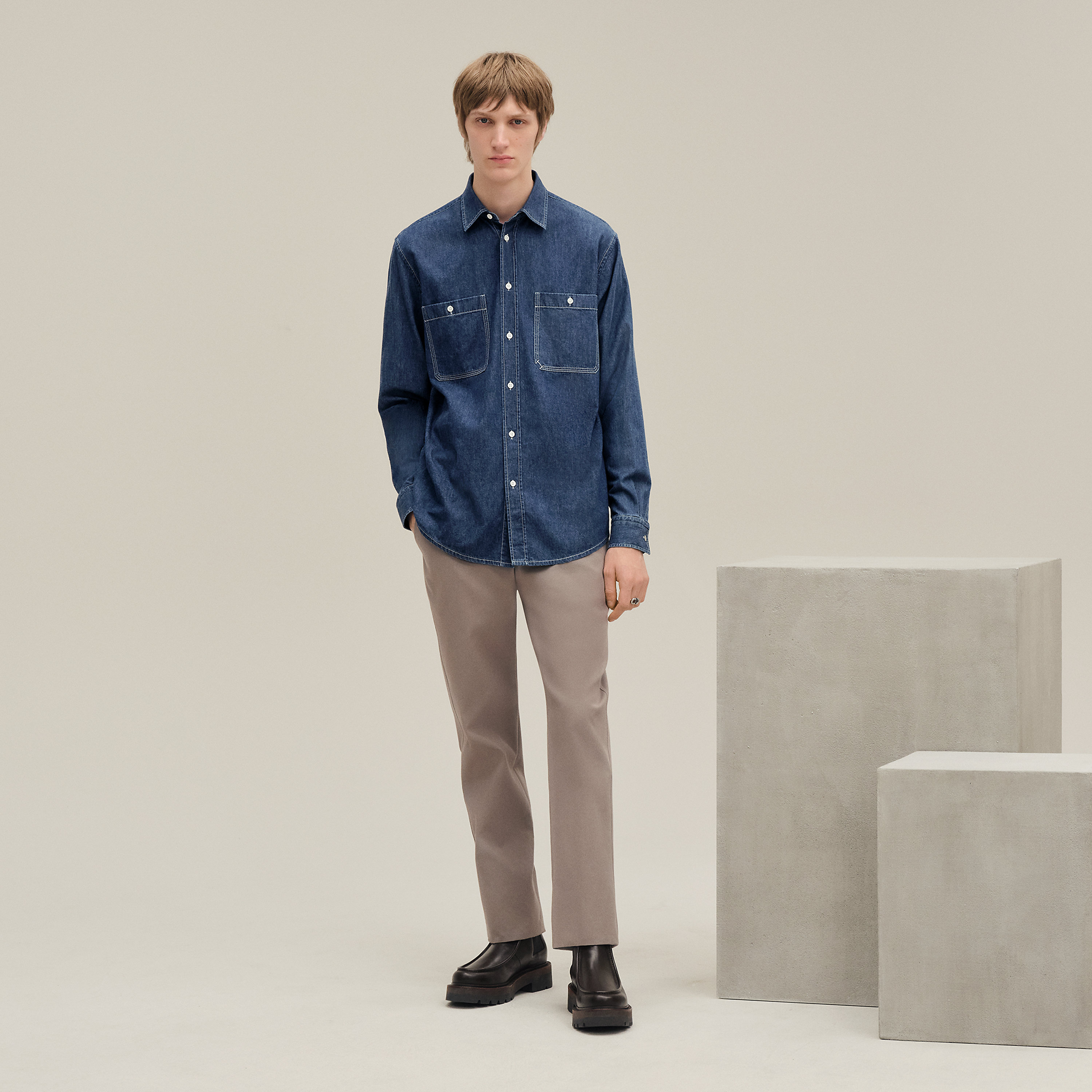 "H" straight cut embroidered denim shirt