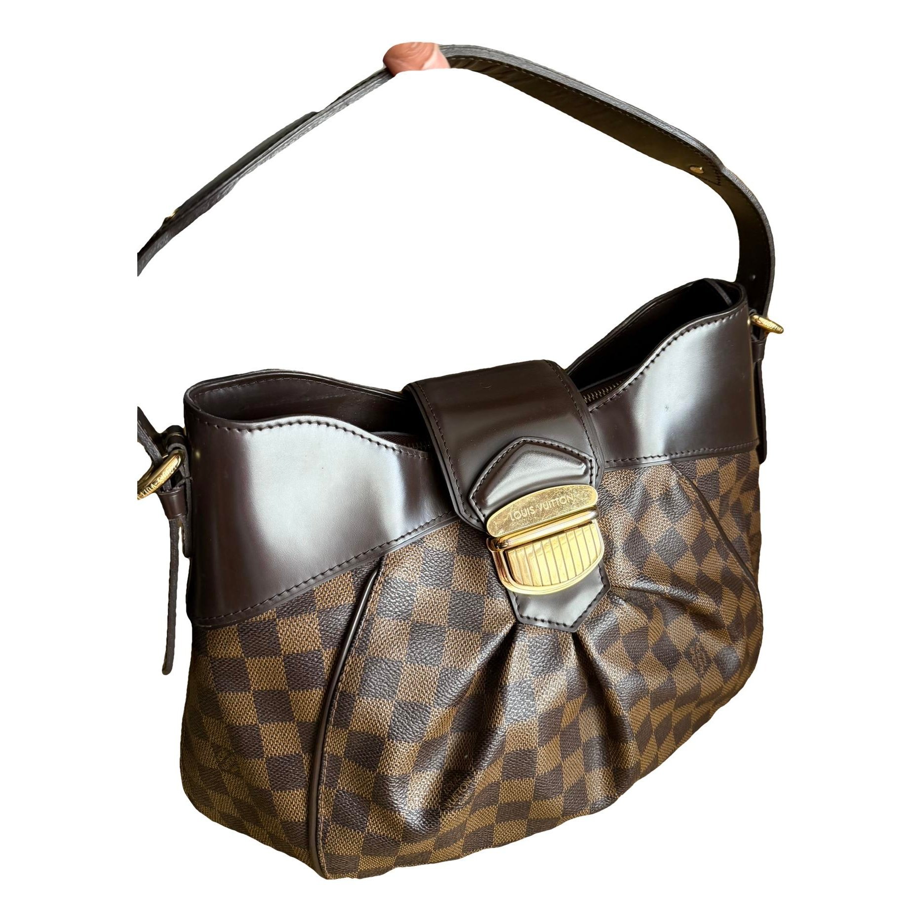 Thames leather handbag