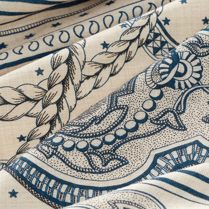 Grand Apparat Bandana Shawl 140