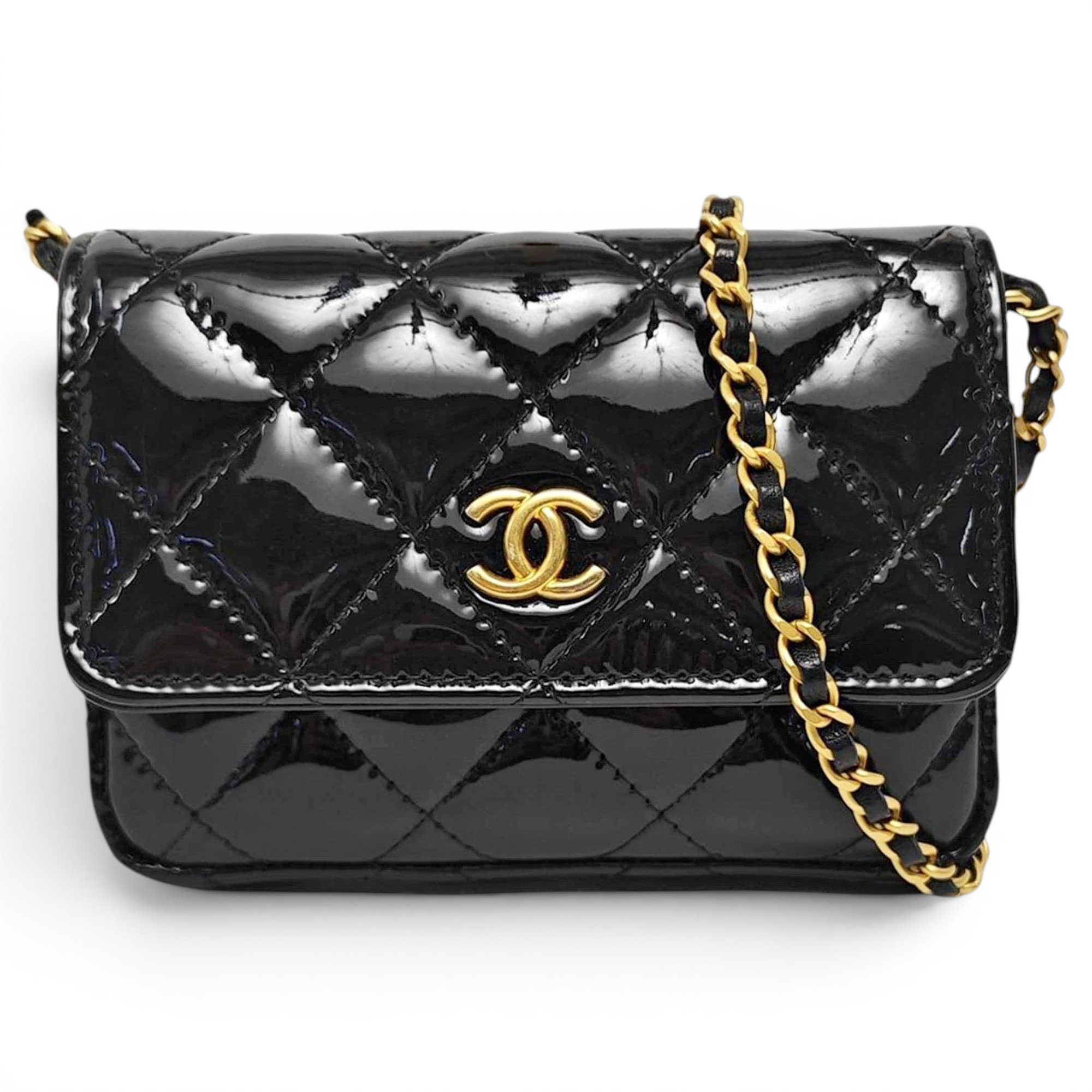 Timeless/Classique patent leather crossbody bag