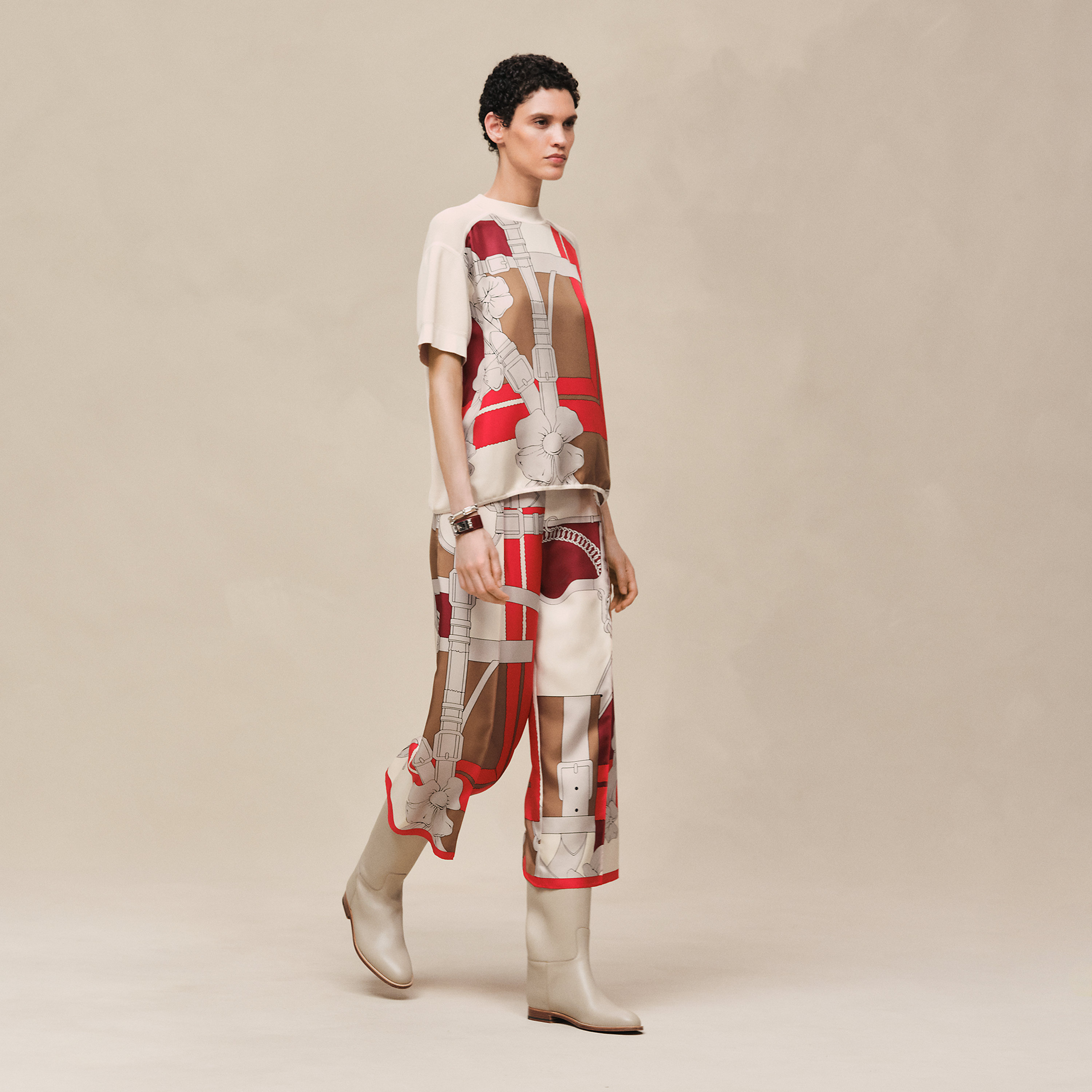 "Grand Manege Detail Remix" wide short-sleeve sweater