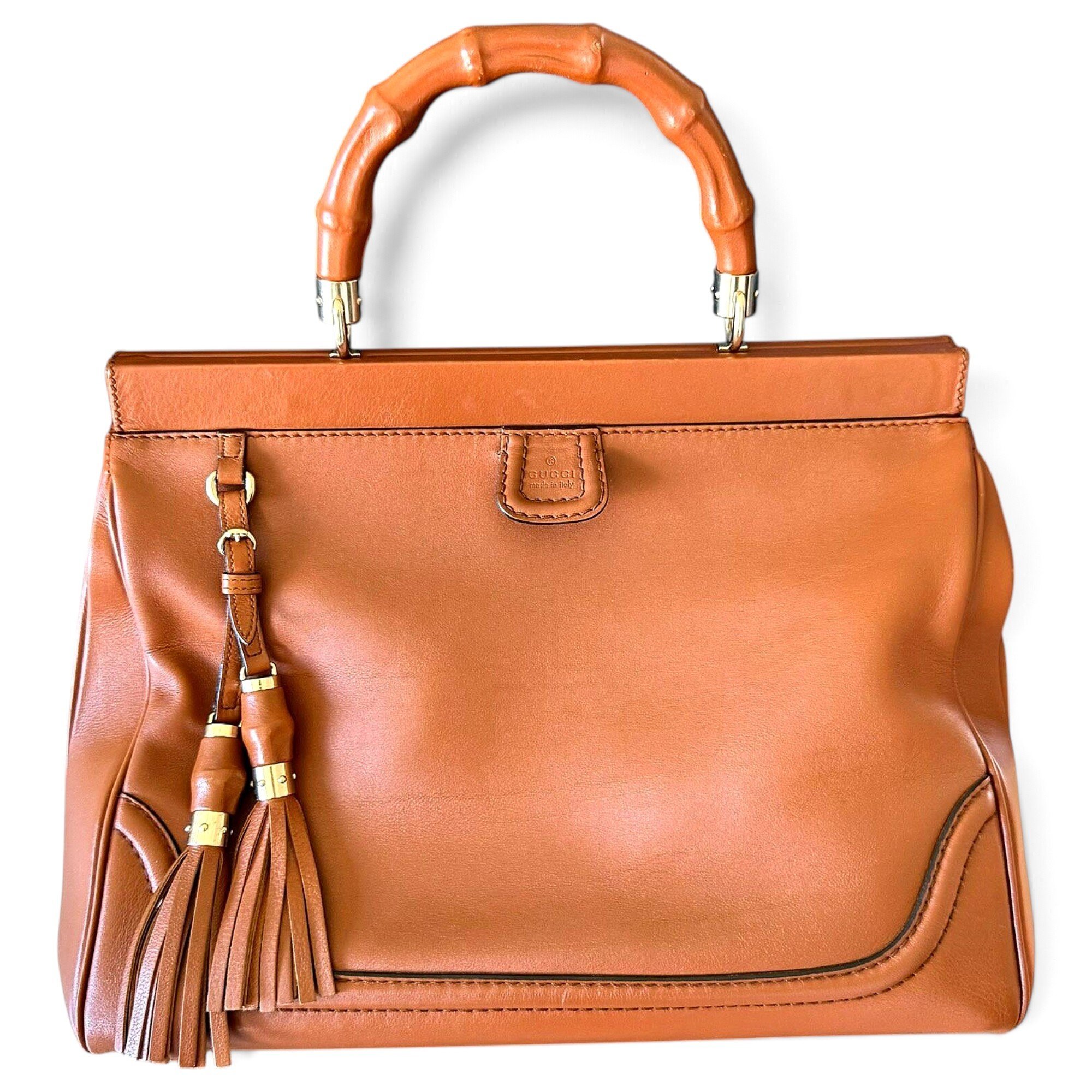 Miss Bamboo Bucket leather handbag