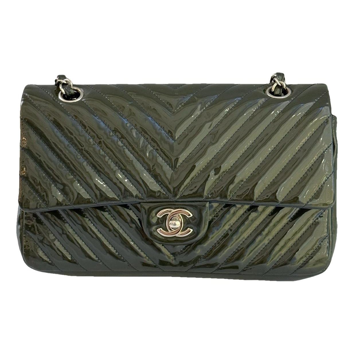 Timeless/Classique patent leather crossbody bag