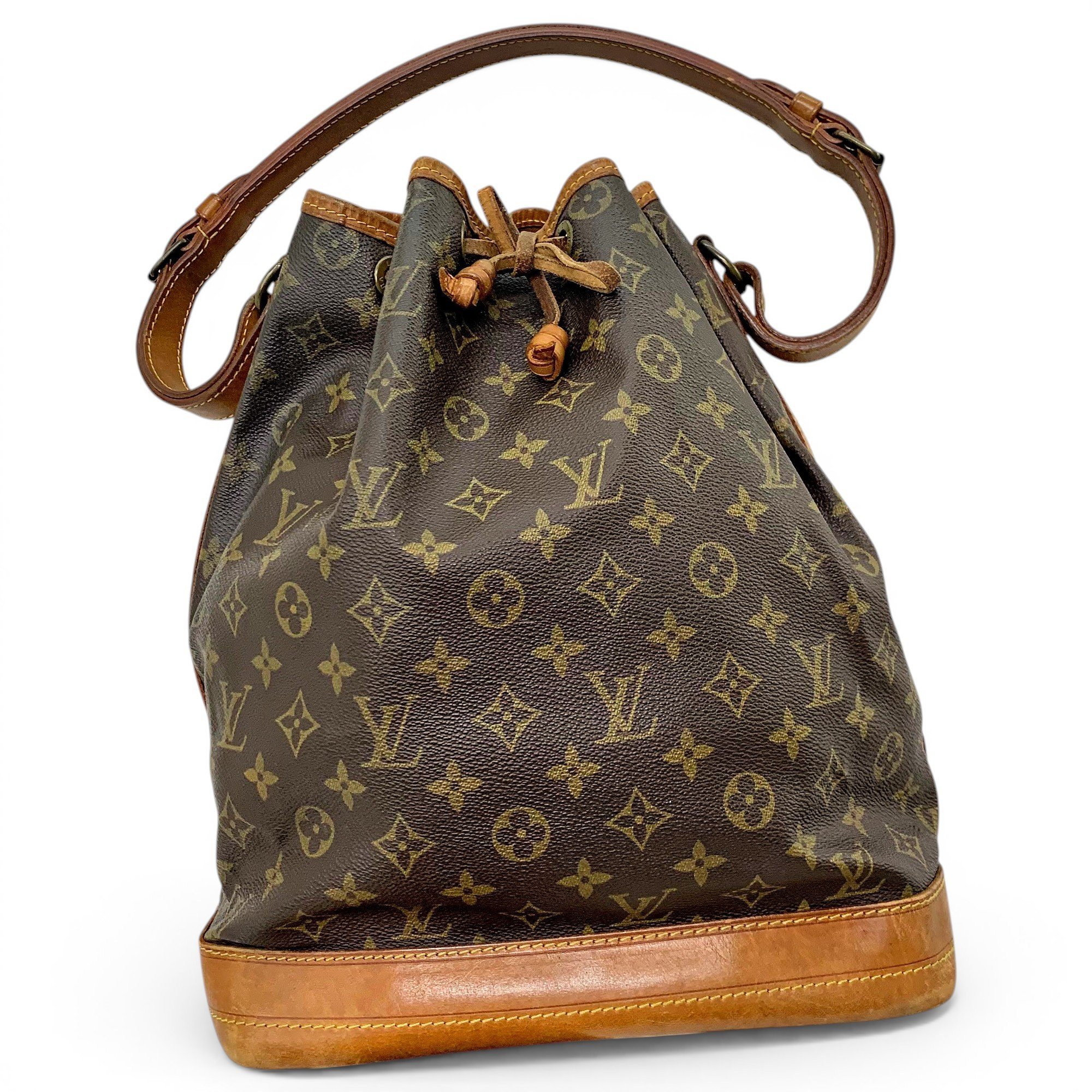 Noé leather handbag