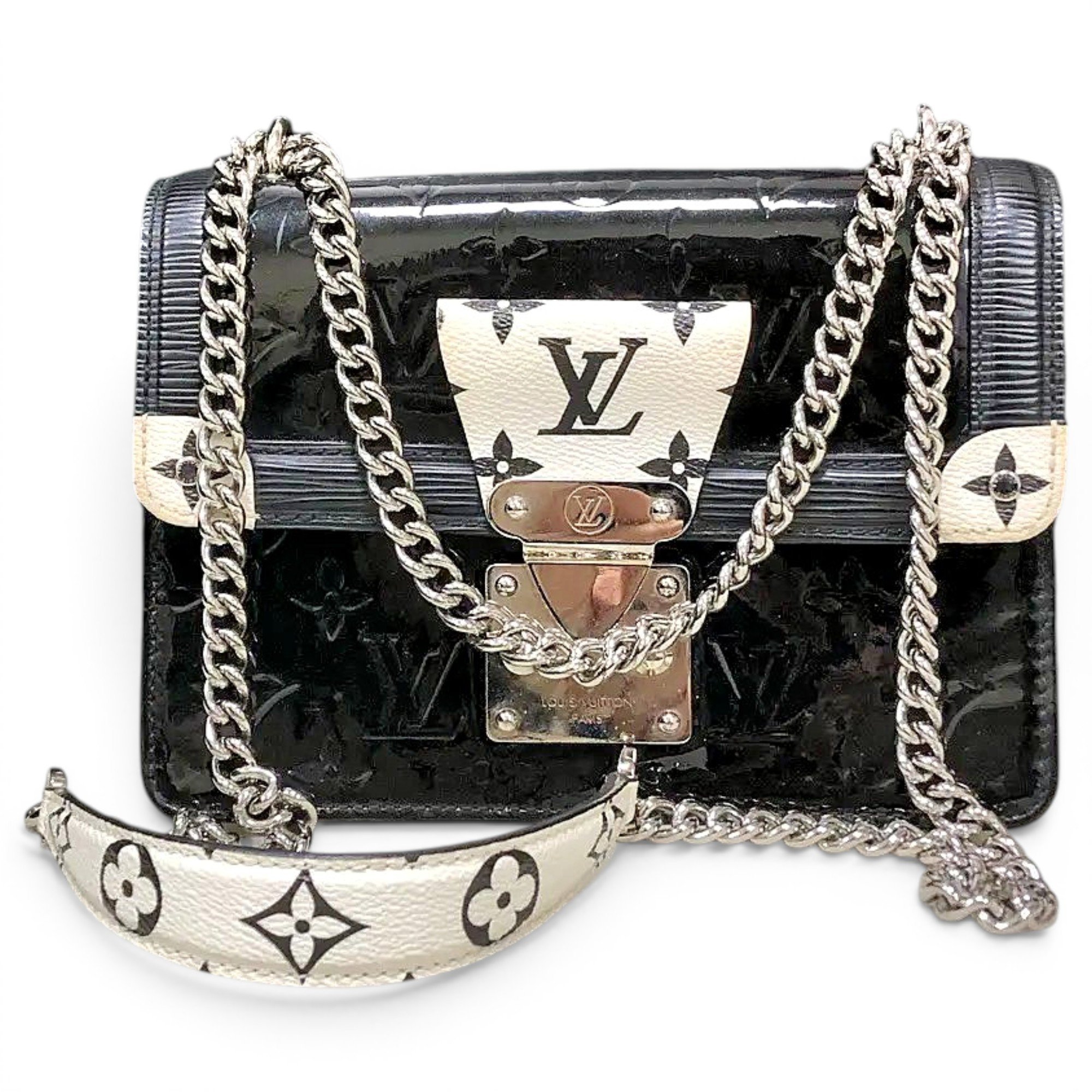 LV Wynwood patent leather crossbody bag