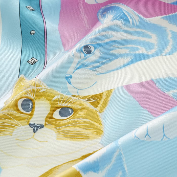 Chat Chat Chat Scarf 70