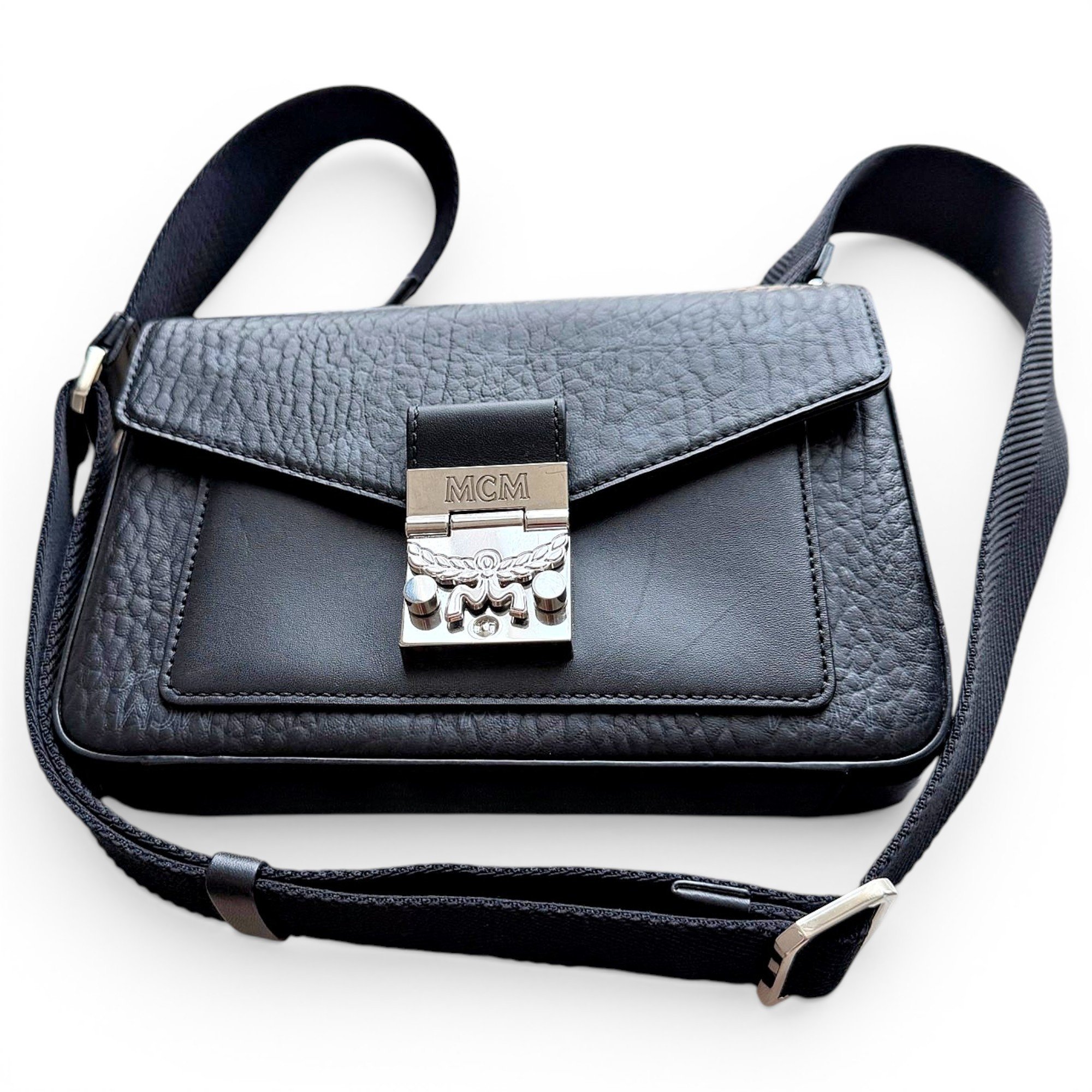 Leather crossbody bag