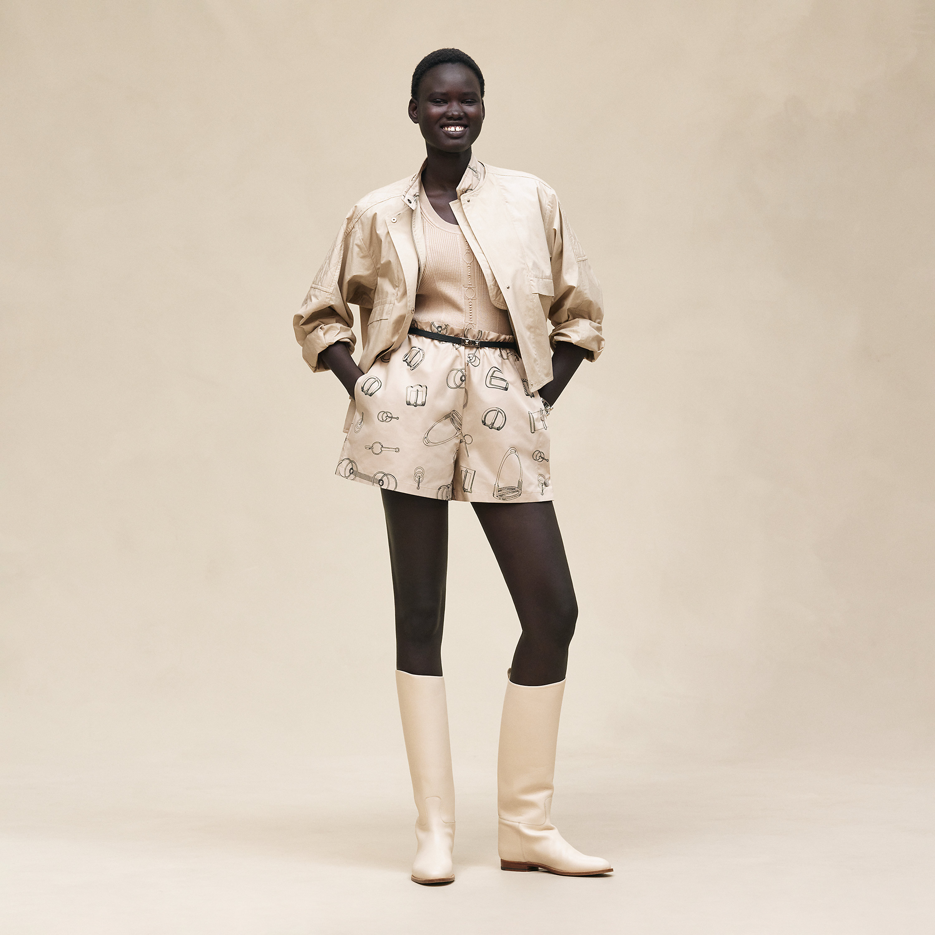 "Cahier du Colporteur" shorts with elastic waist