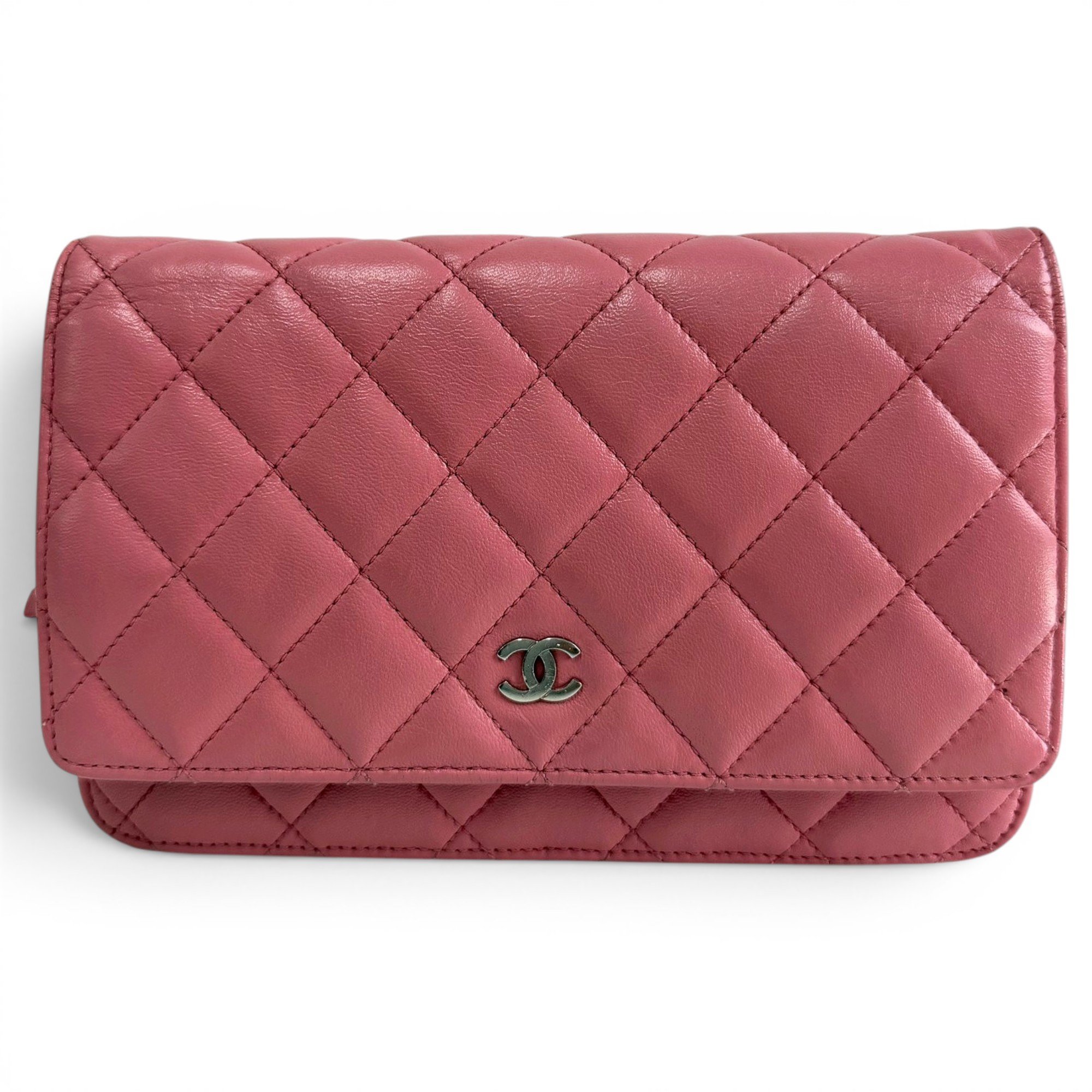Wallet On Chain Timeless/Classique leather crossbody bag