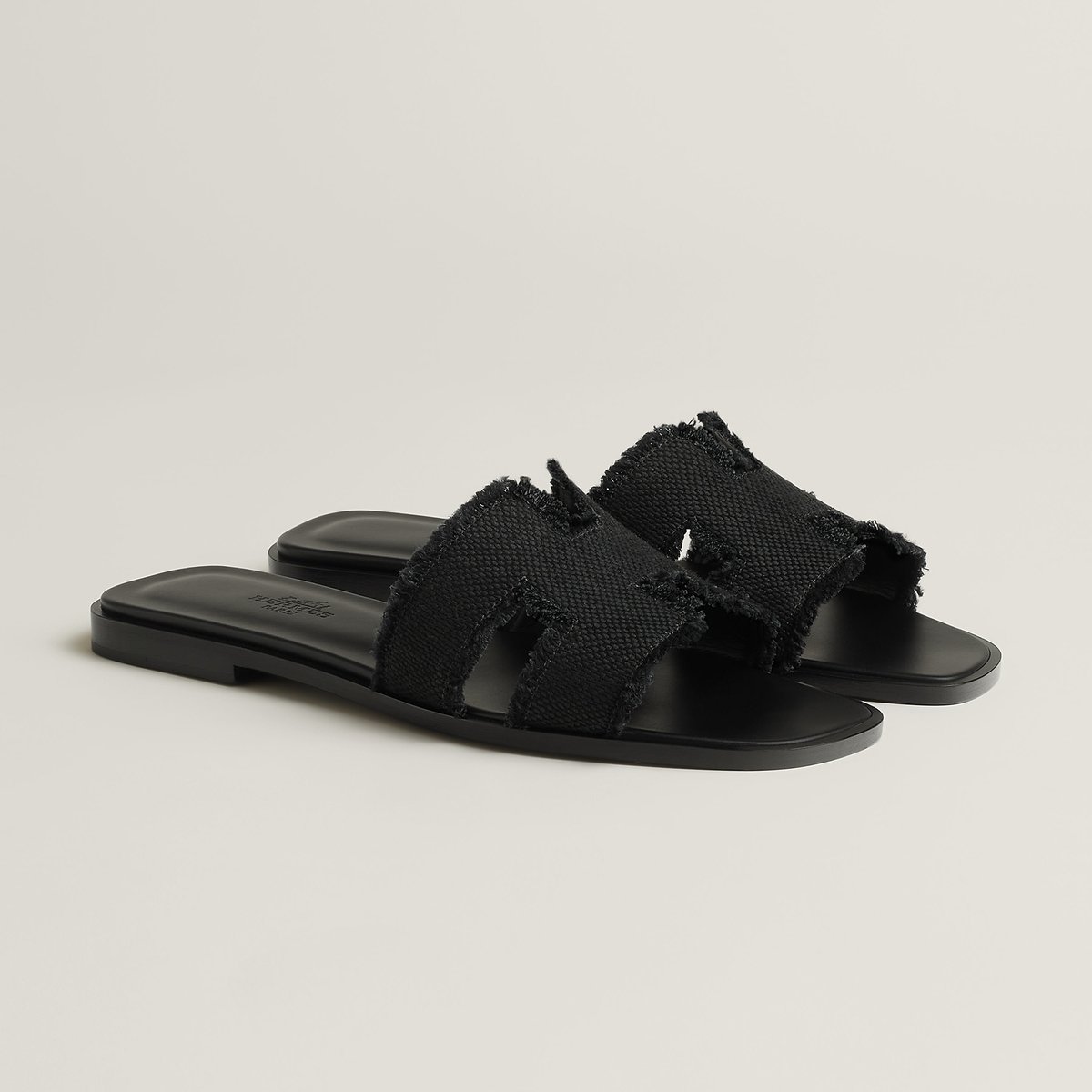 Oran sandal