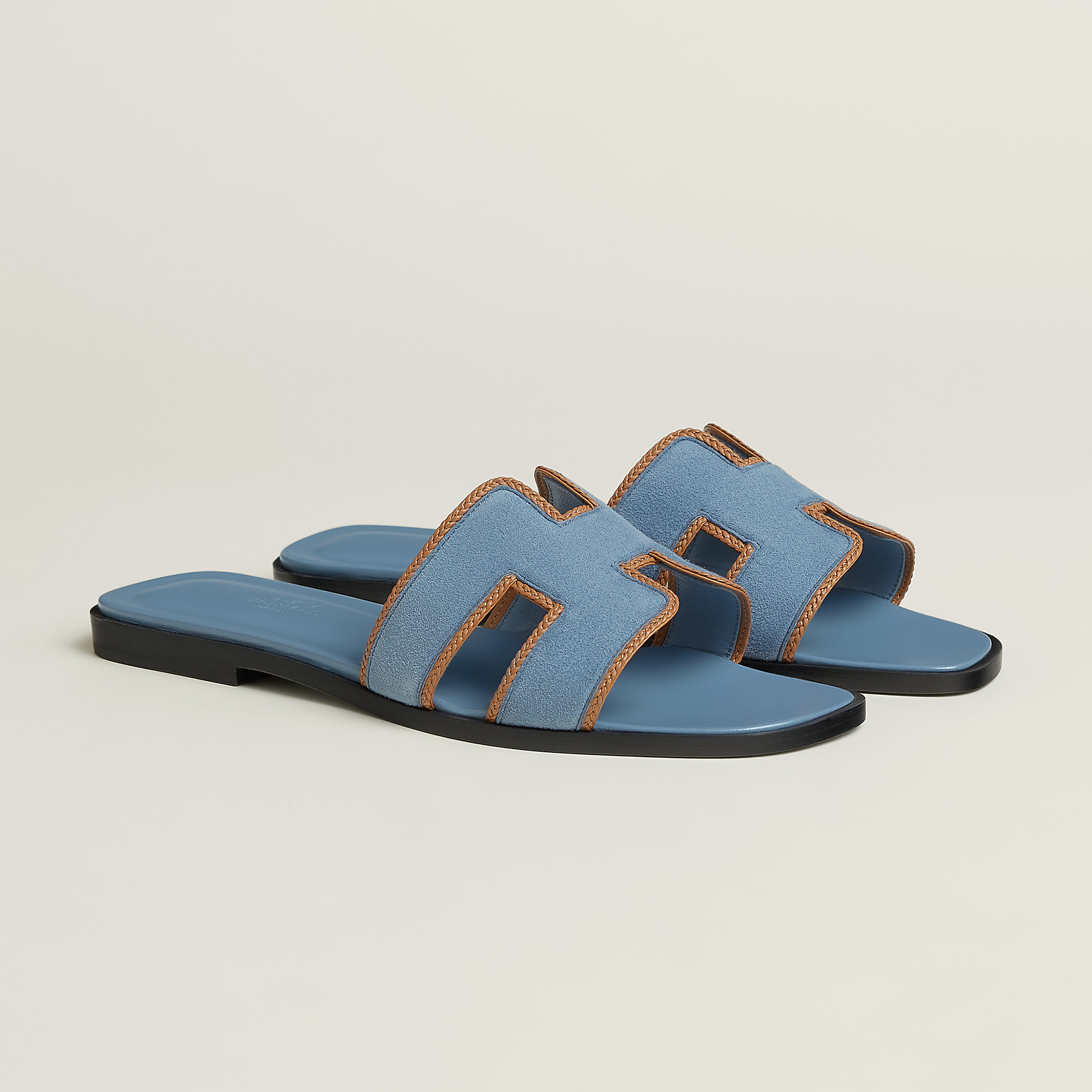 Oran sandal