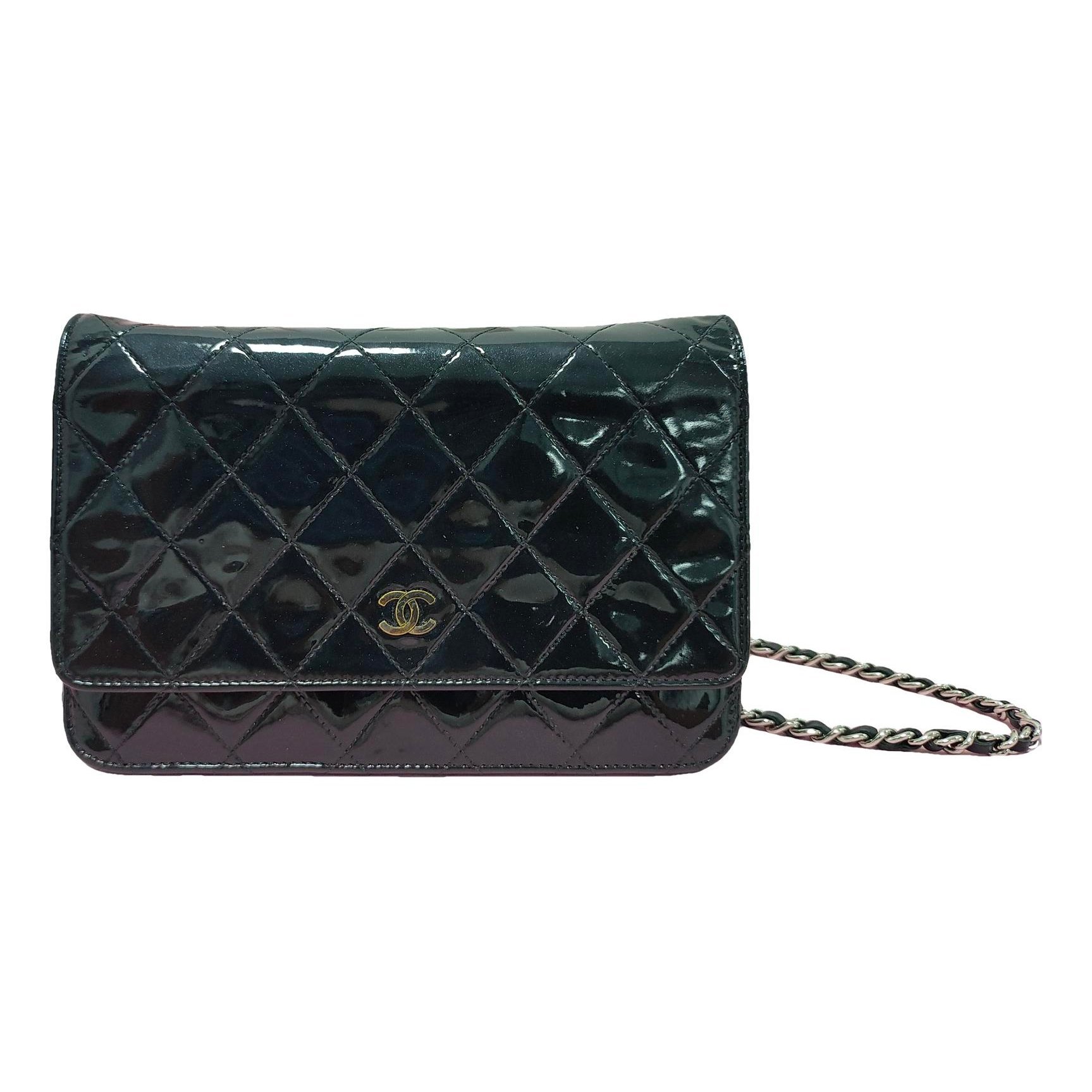 Trendy CC Wallet on Chain patent leather crossbody bag