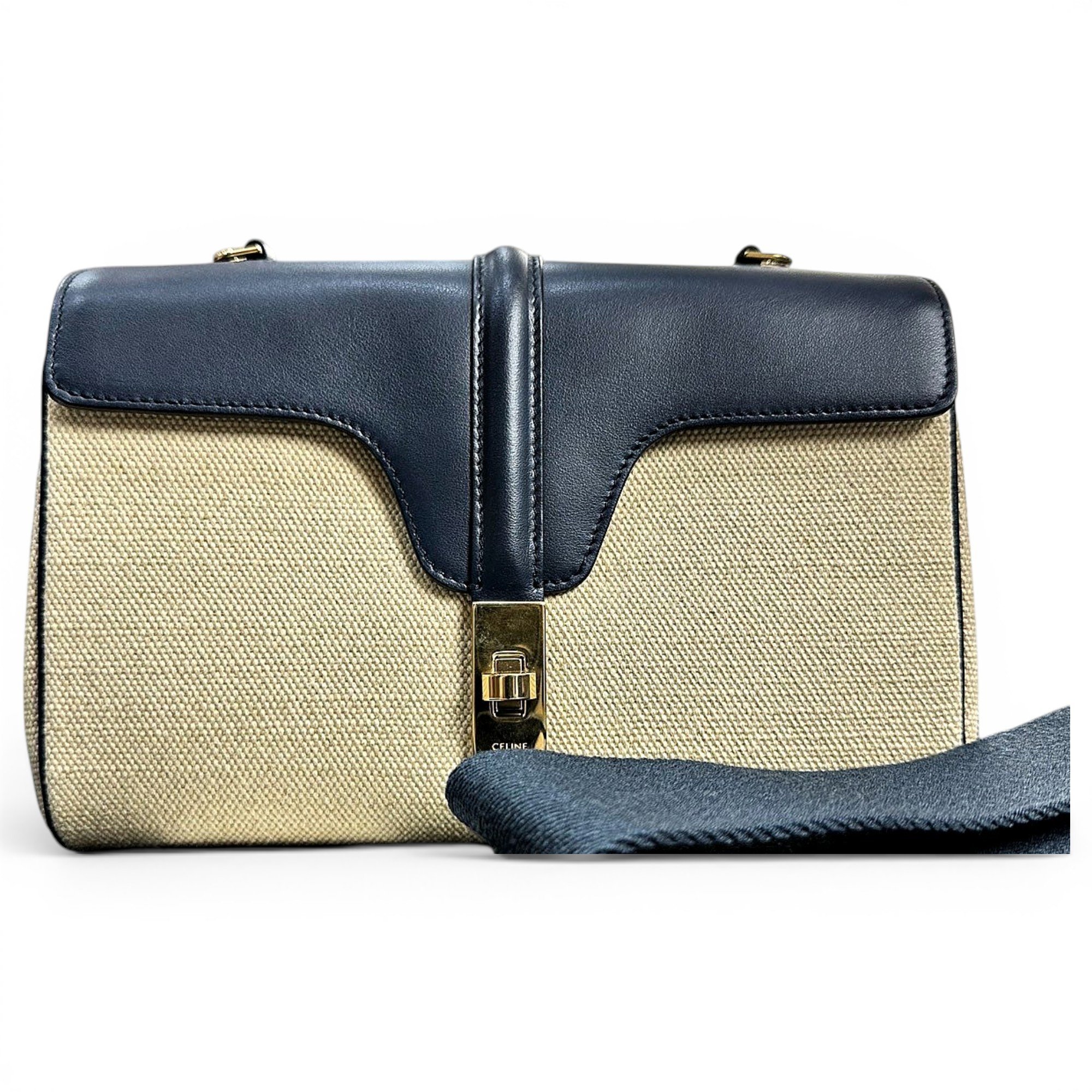 Sac 16 leather handbag