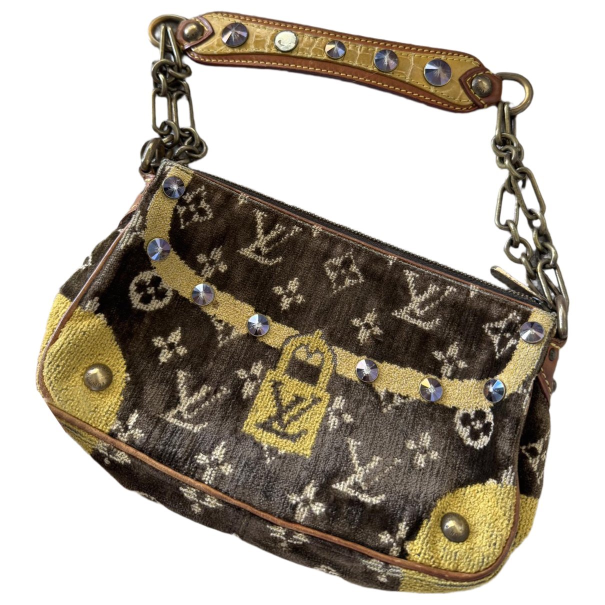 Trompe l'œil velvet bag