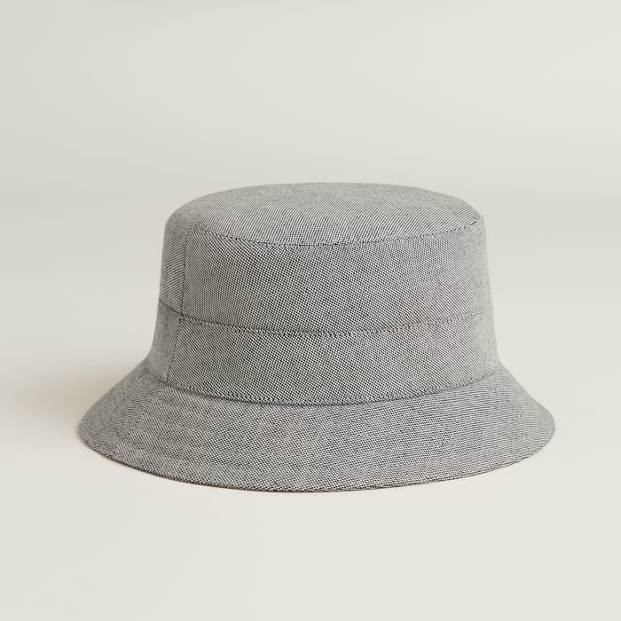 Noir Fred Sangle H Bucket Hat