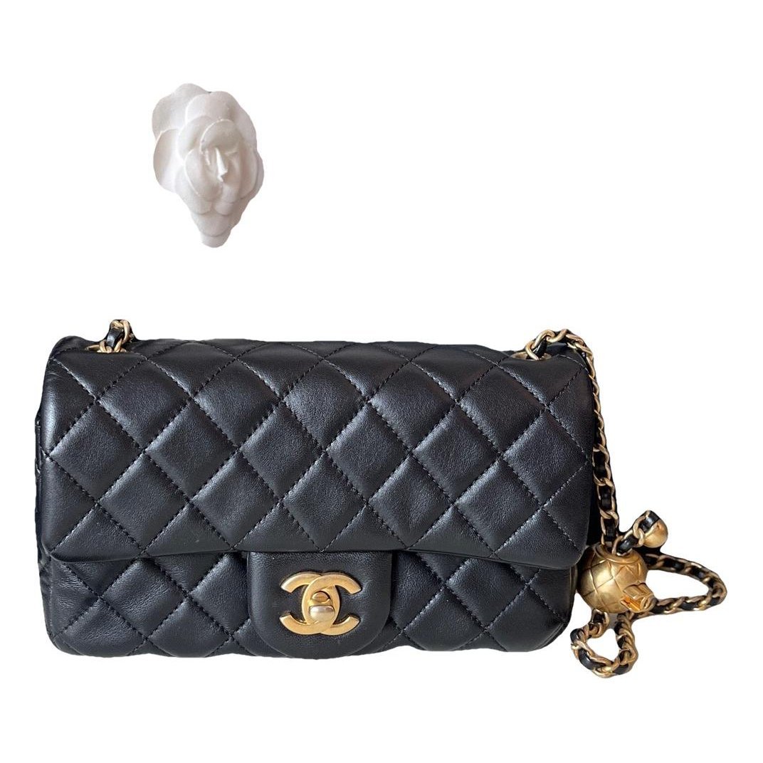 Timeless/Classique leather crossbody bag
