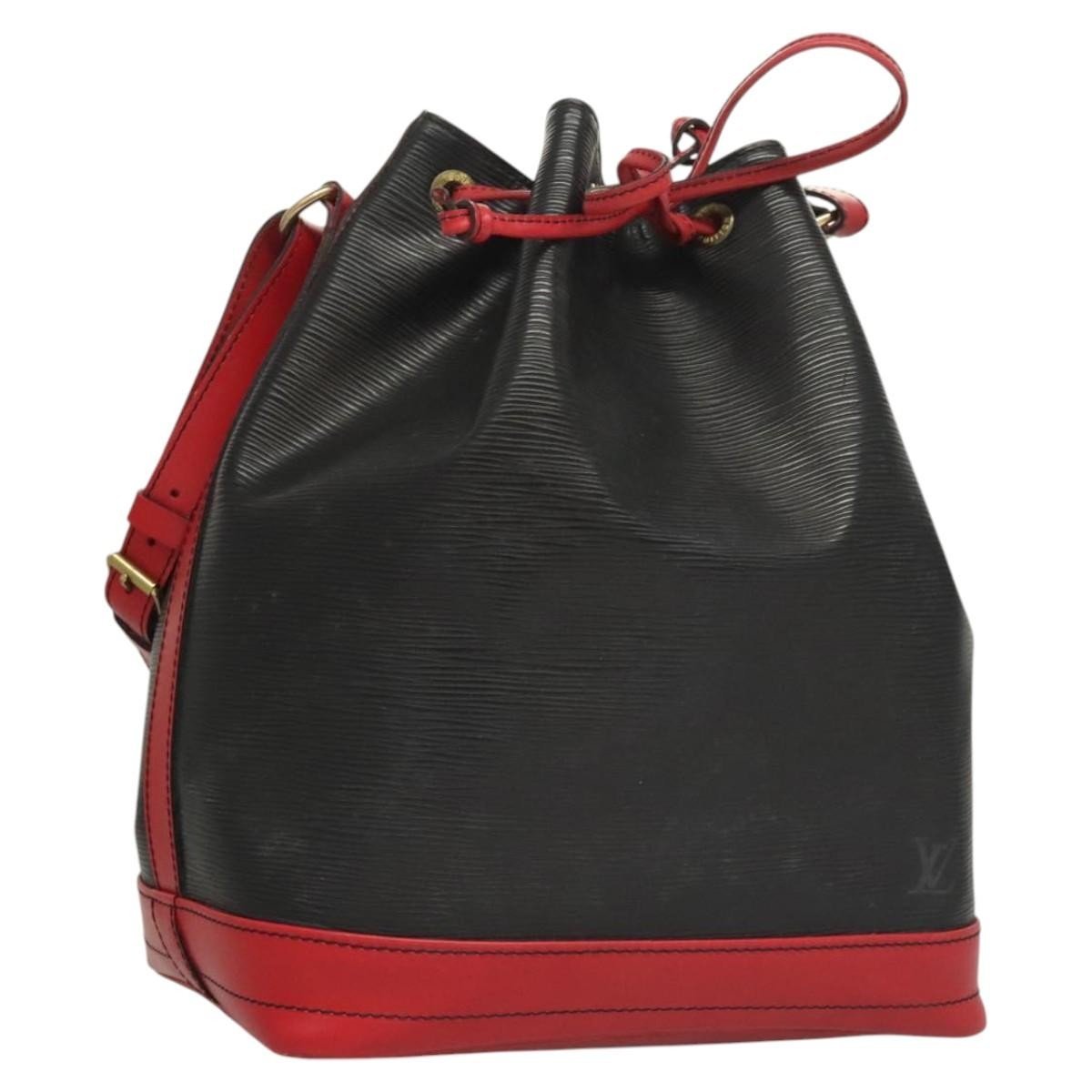 Noé leather handbag
