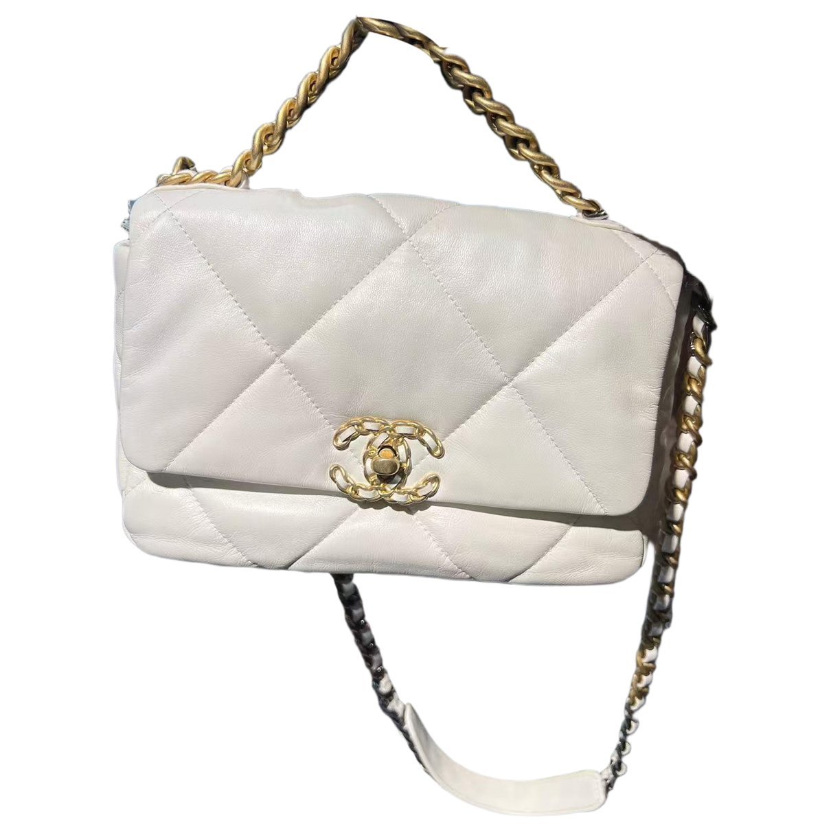 Chanel 19 leather handbag