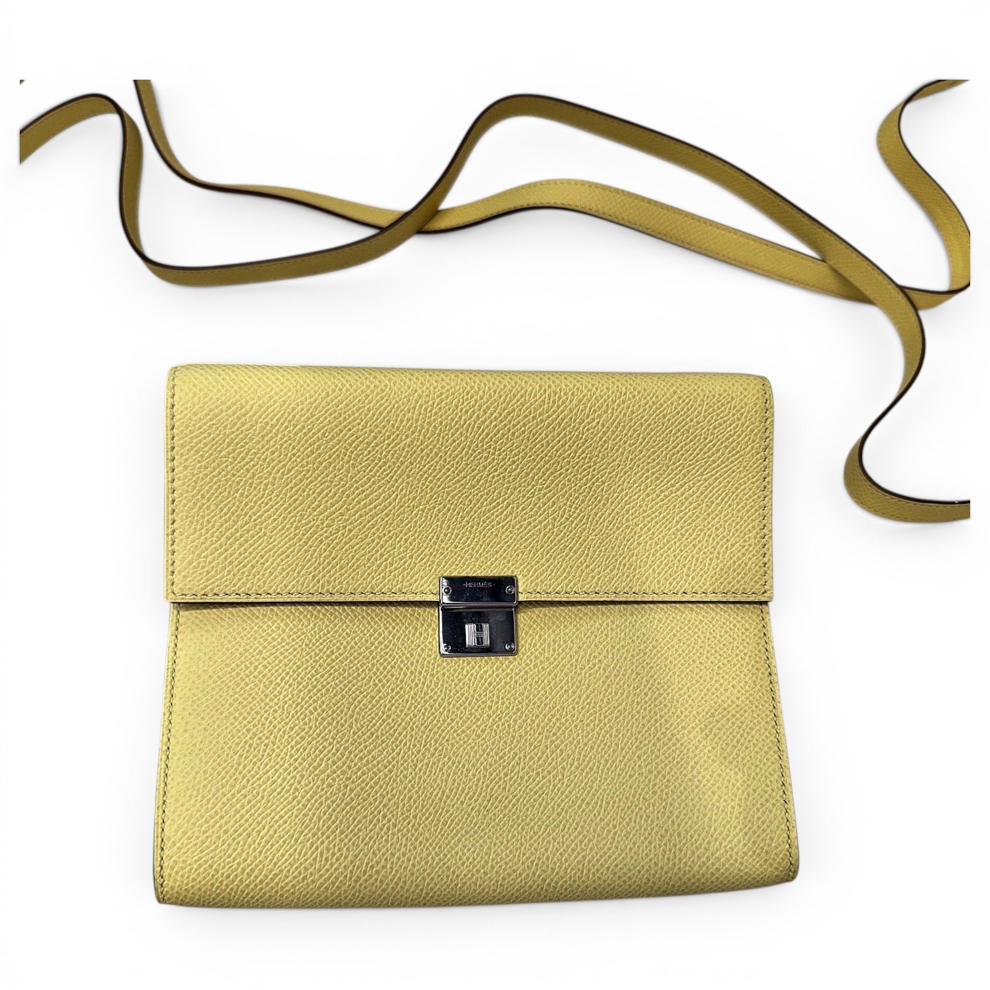 Clic 16 leather crossbody bag