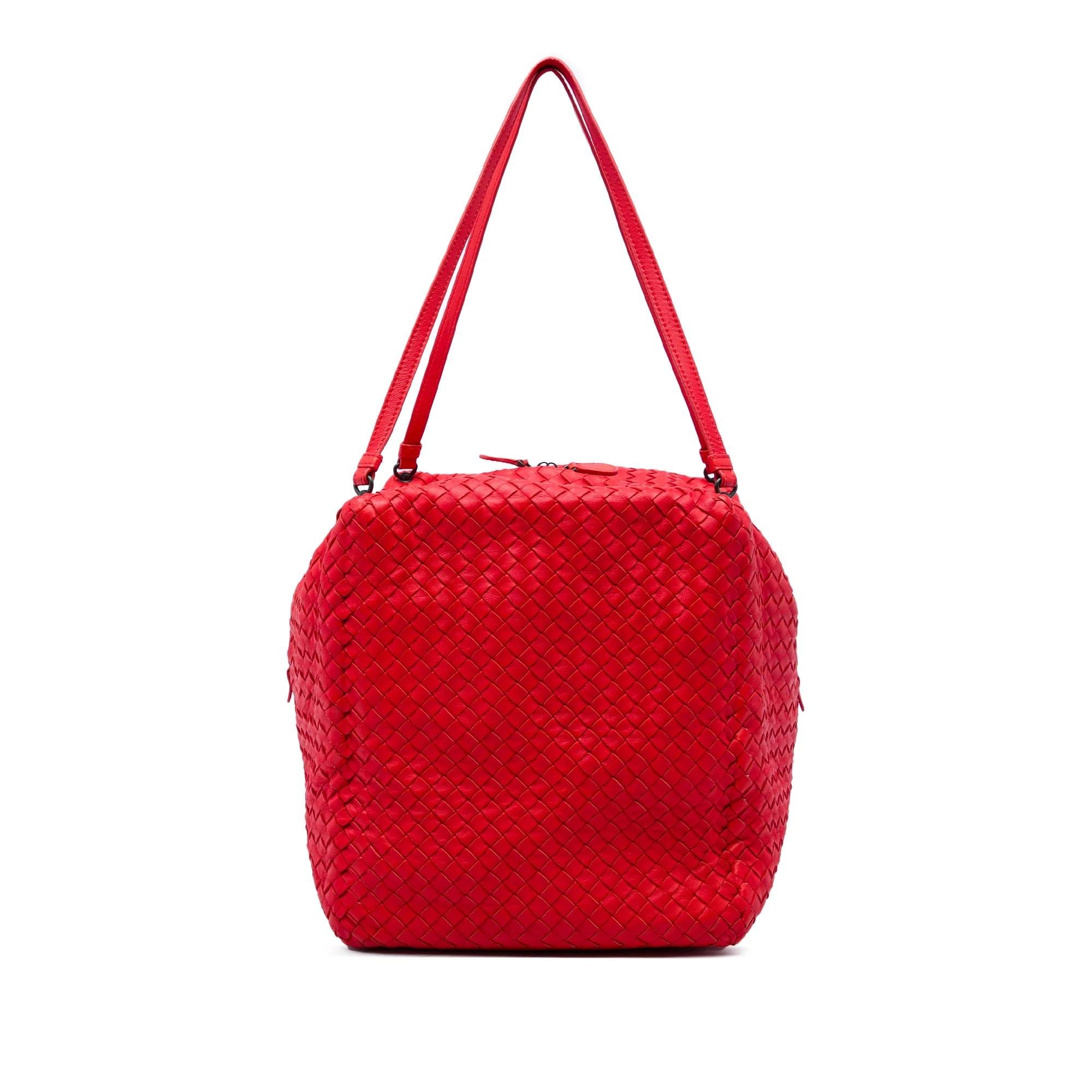 Veneta leather handbag
