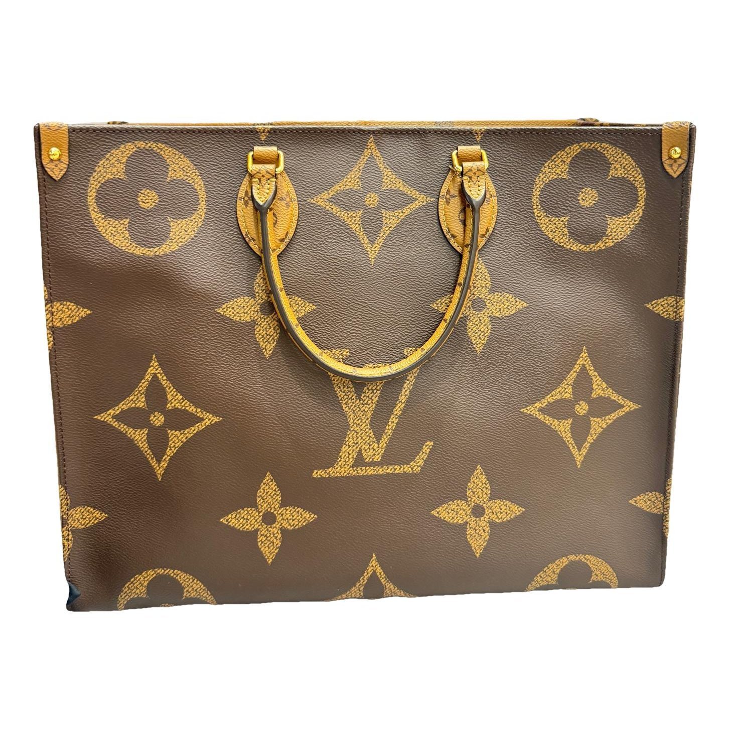 Onthego leather handbag