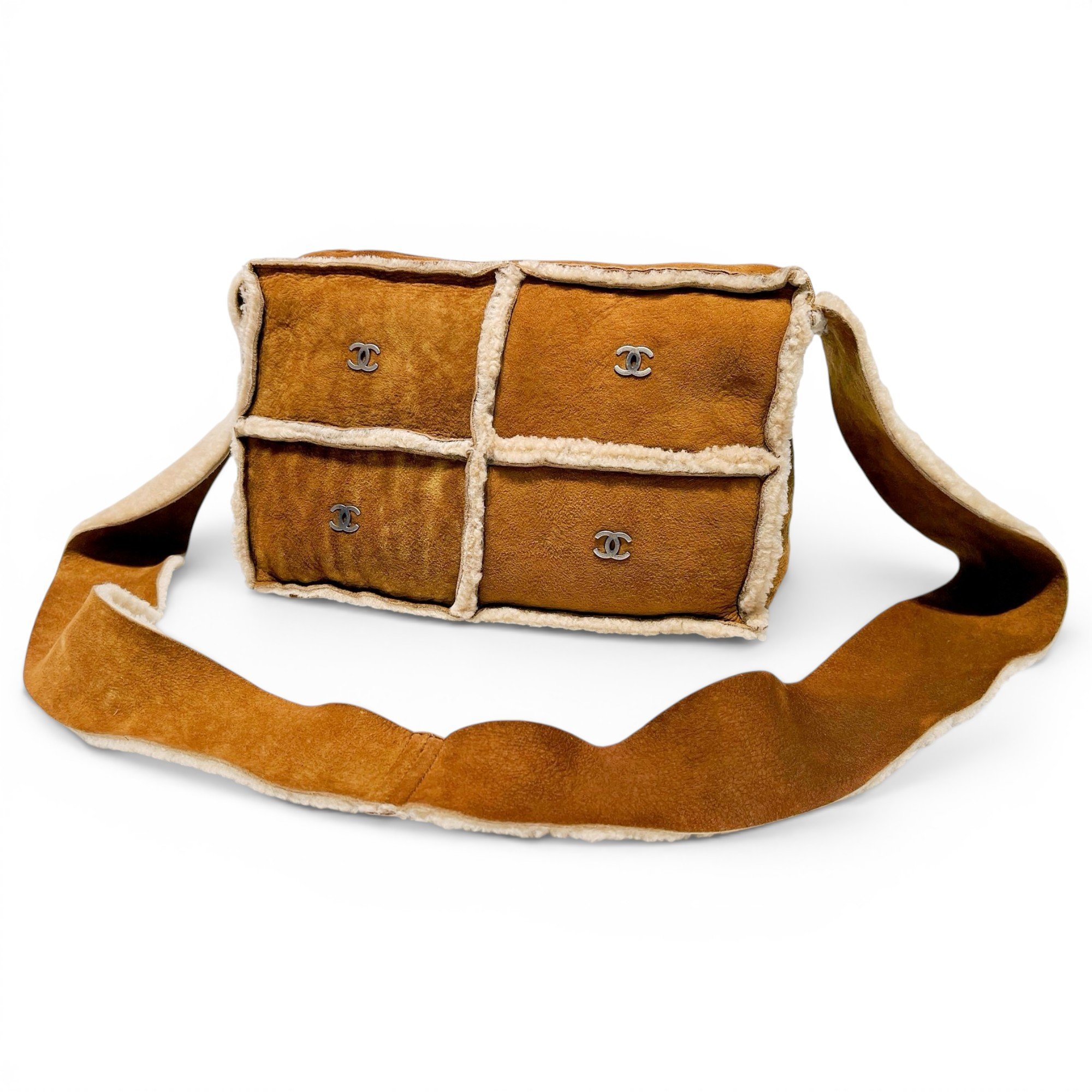 Wool handbag
