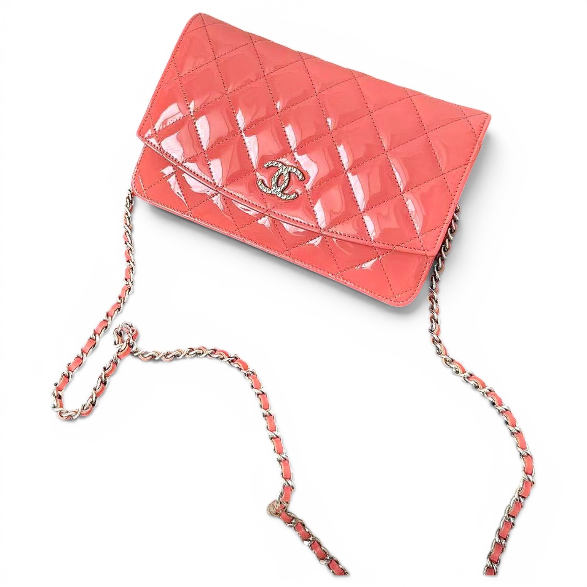 Wallet On Chain Timeless/Classique patent leather crossbody bag