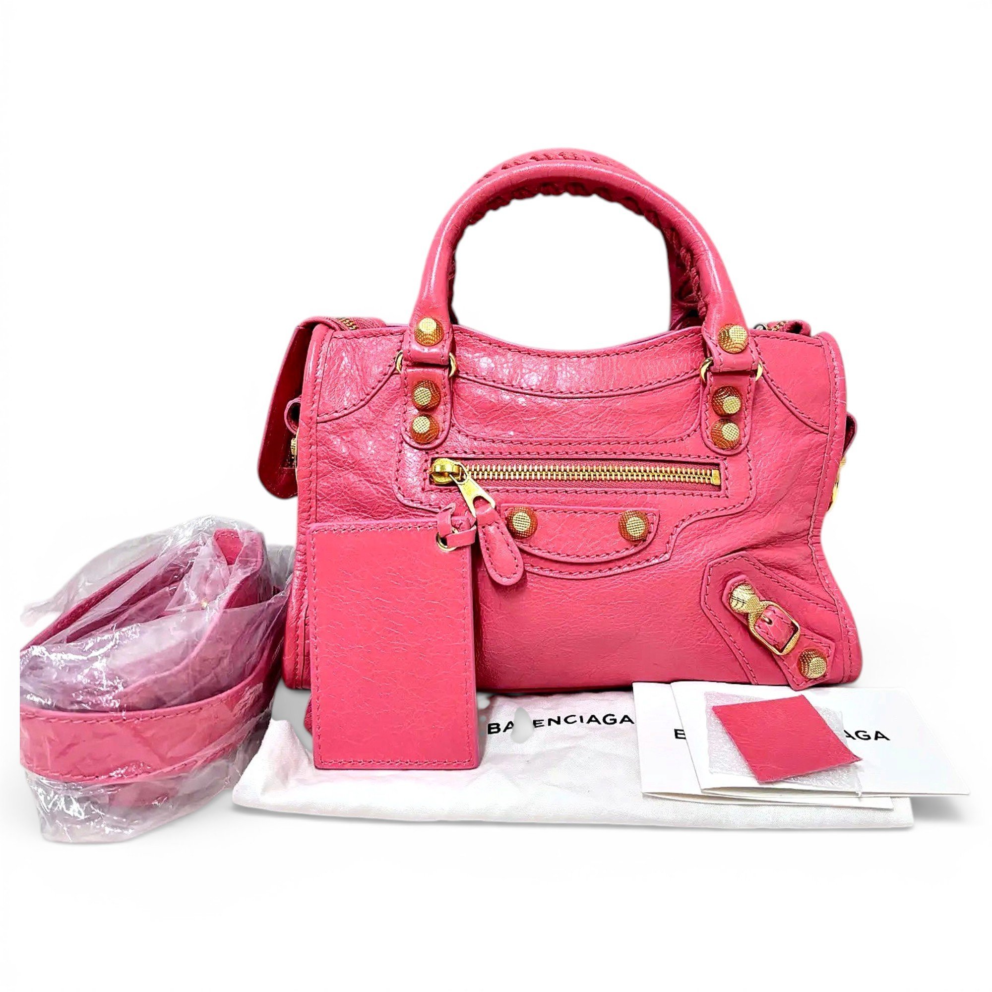 City leather crossbody bag