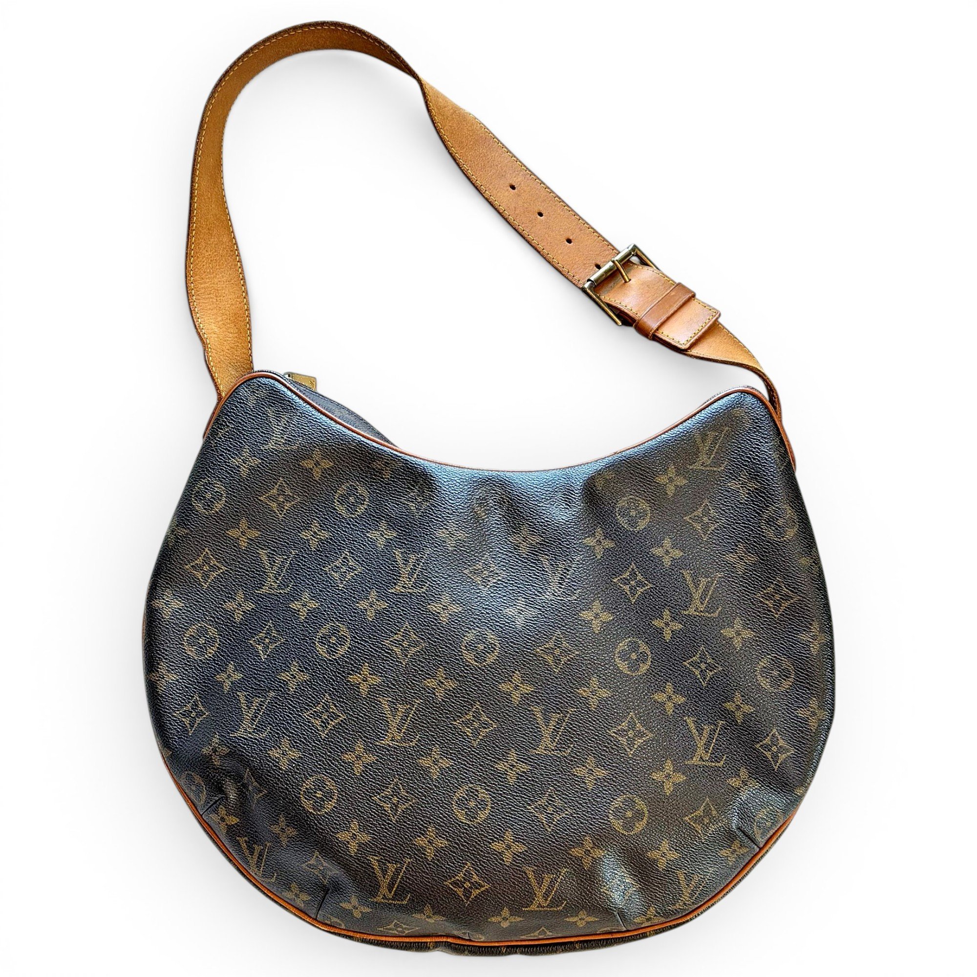 Croissant leather handbag