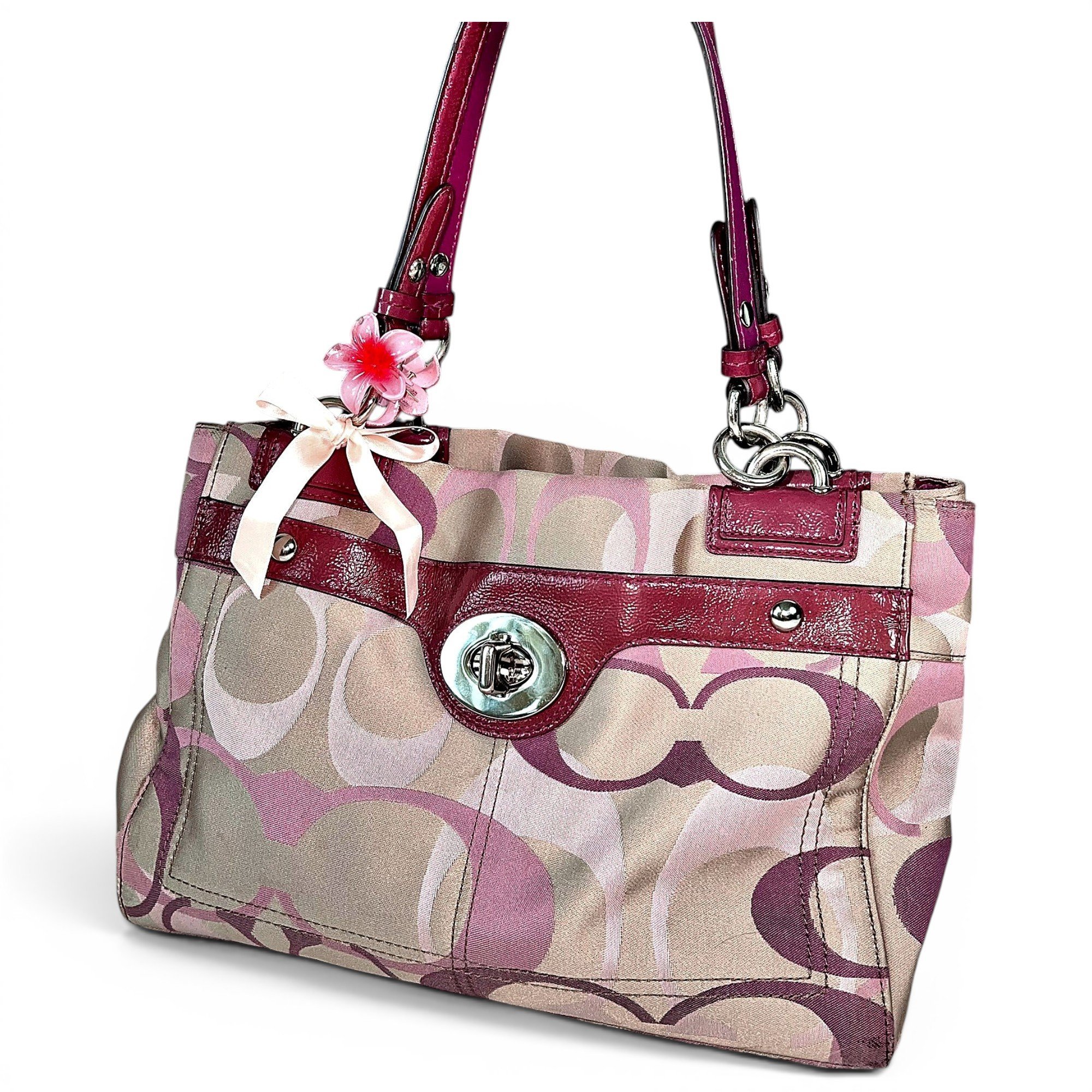 Signature Sufflette patent leather tote