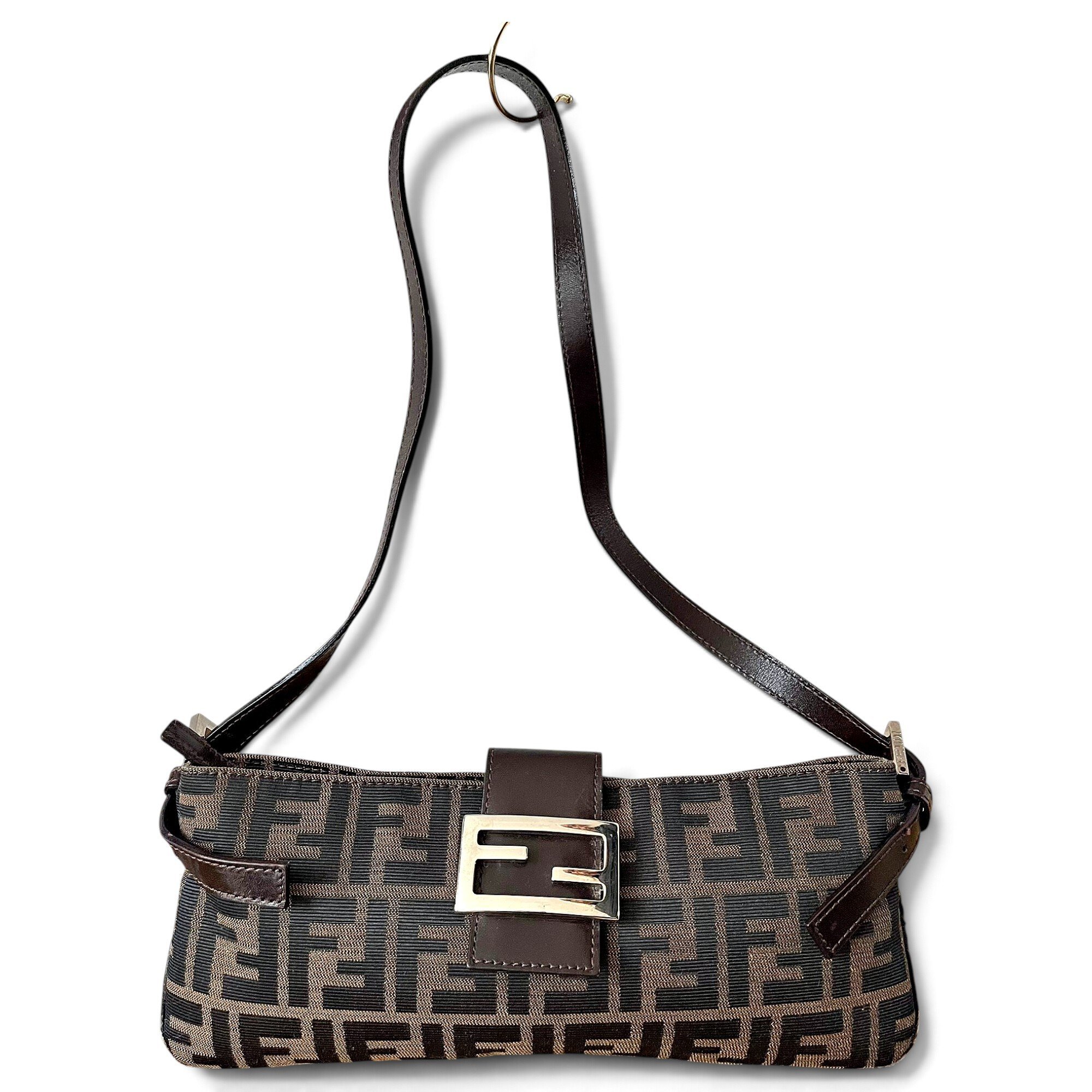 Baguette cloth handbag