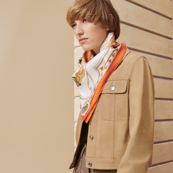 Harnais De Coeur Scarf 90
