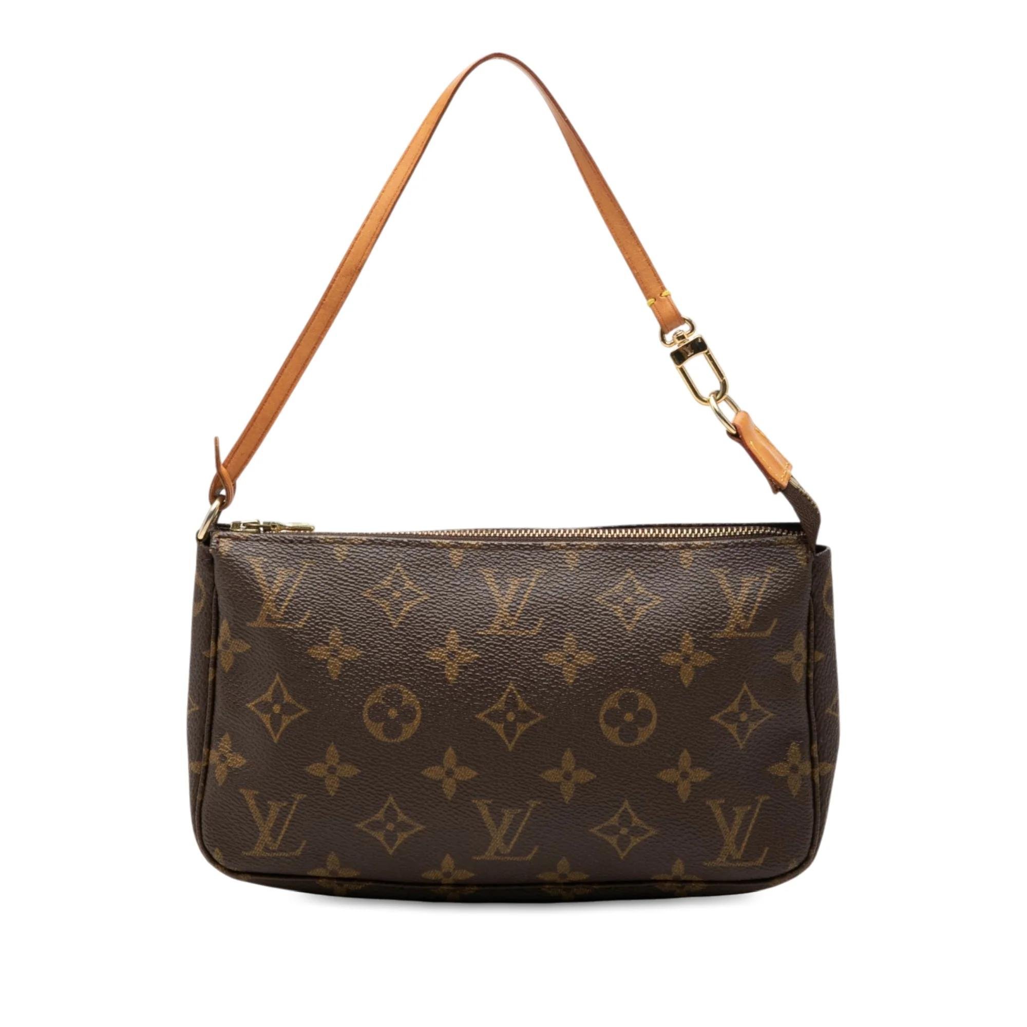 Pochette Accessoire leather handbag