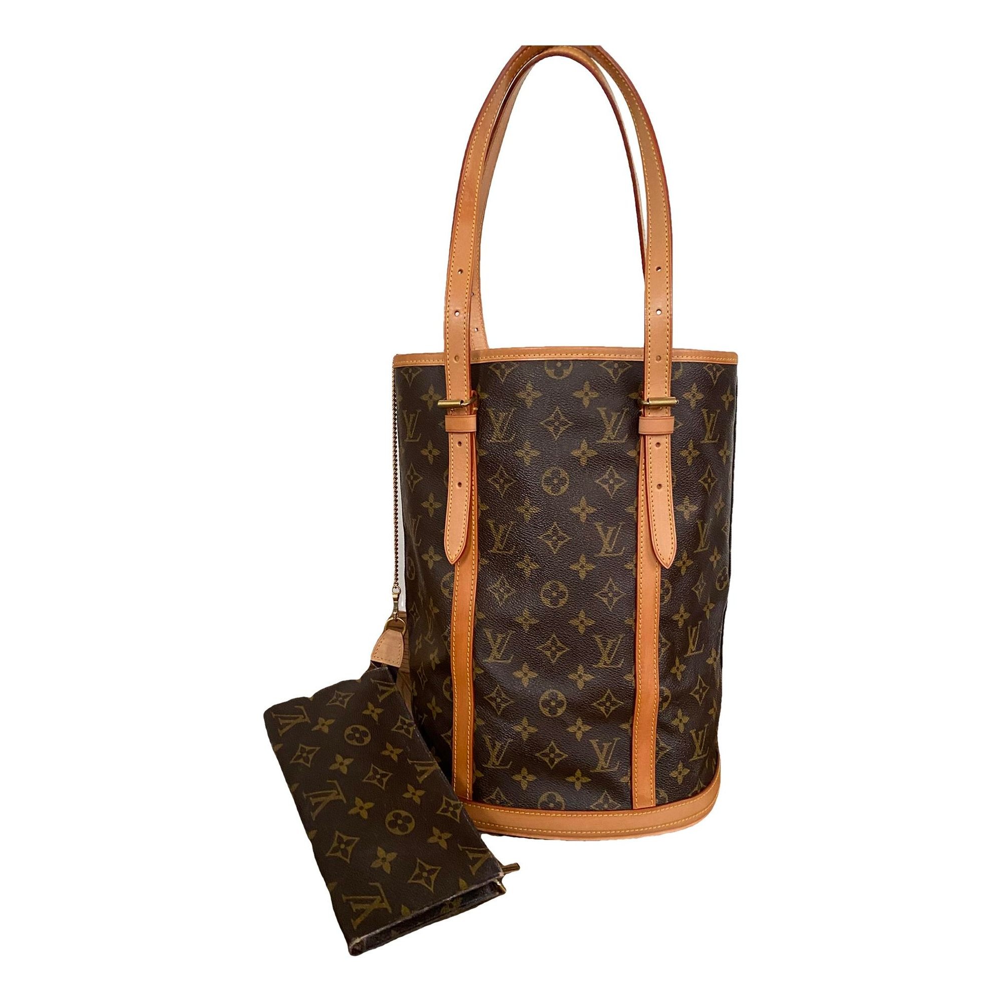 Bucket leather handbag
