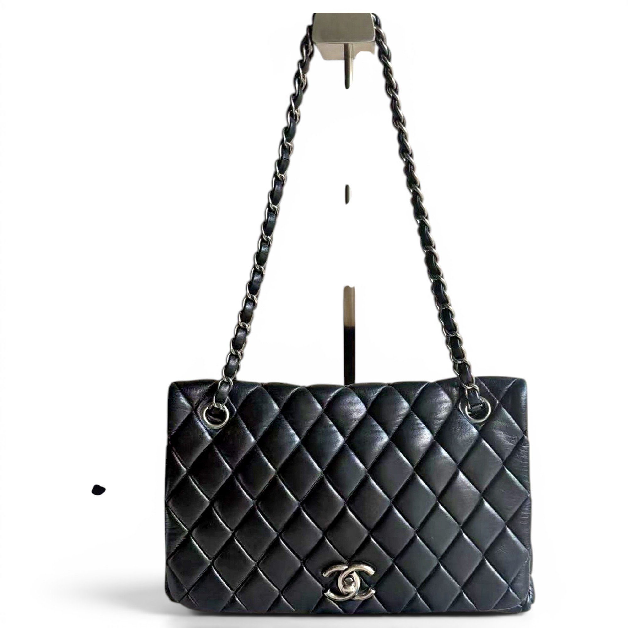 Timeless/Classique leather crossbody bag