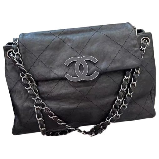 Timeless/Classique leather crossbody bag